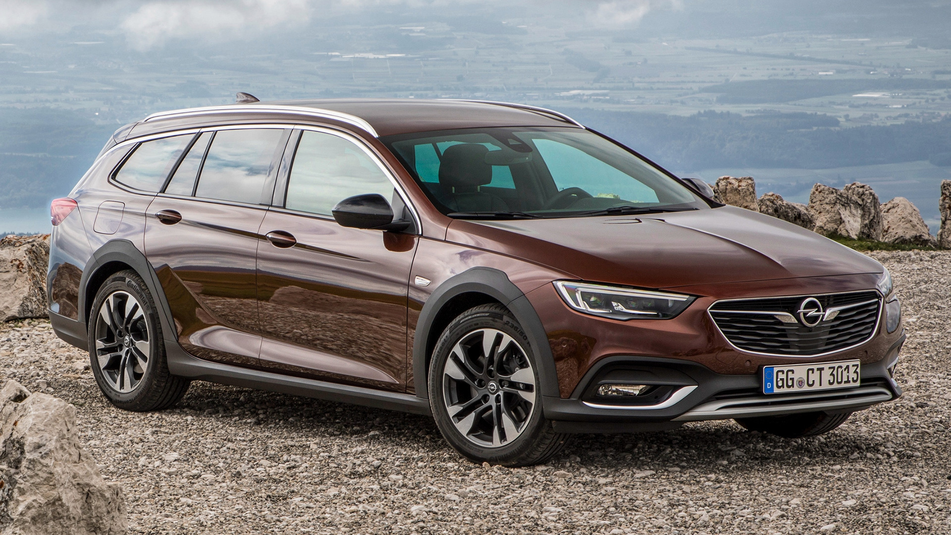 Opel Insignia Exclusive Country Tourer Wallpapers