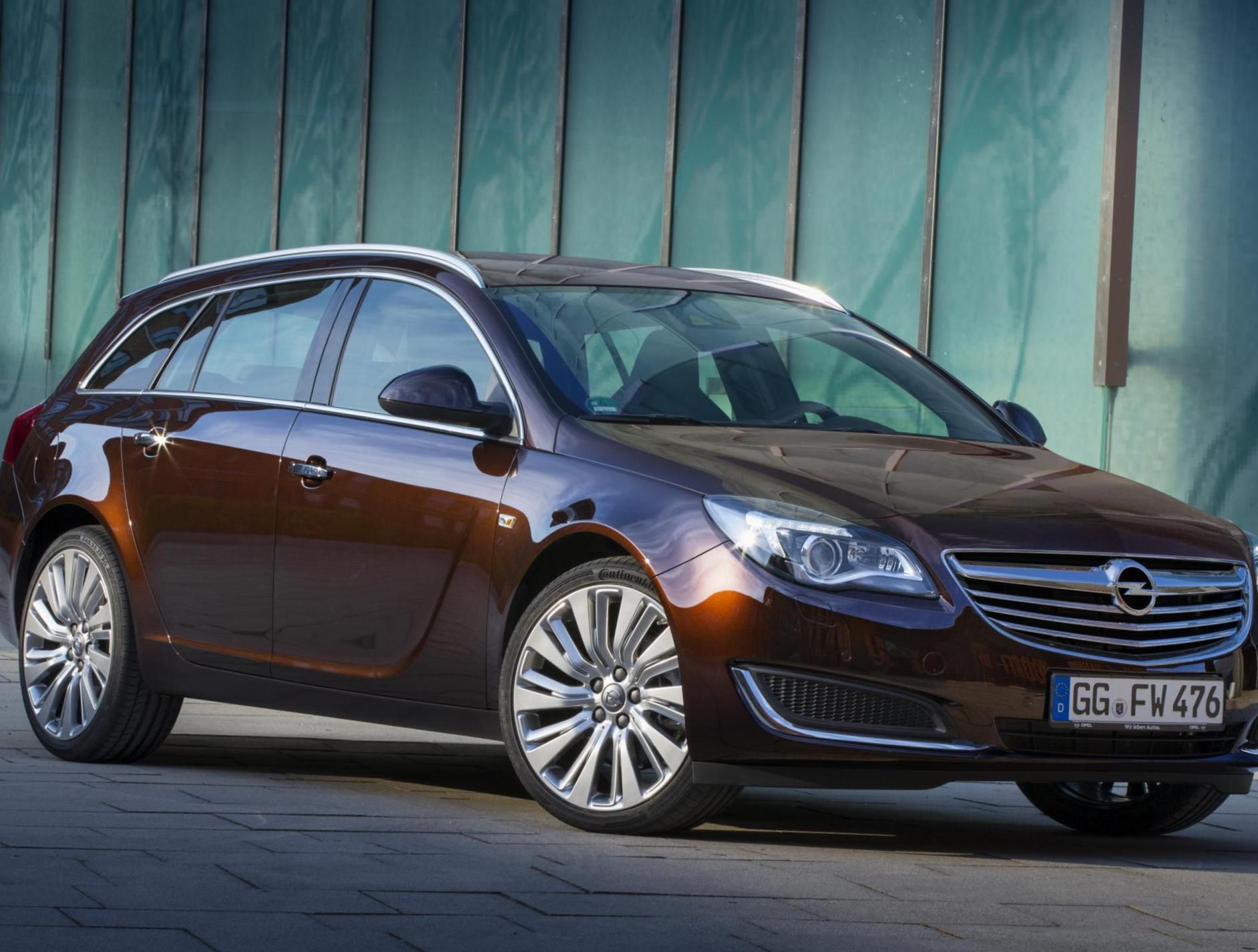 Opel Insignia Exclusive Country Tourer Wallpapers