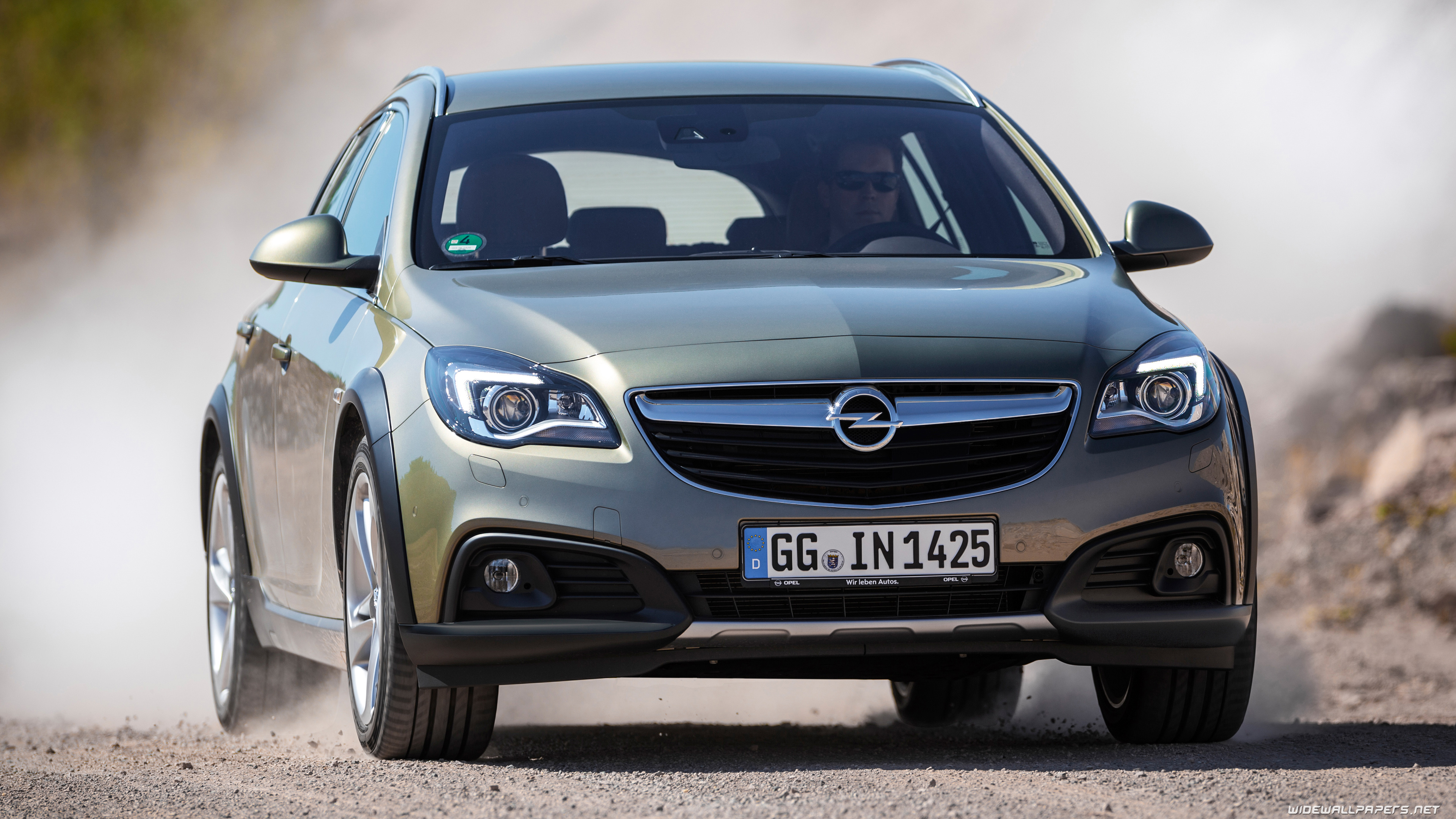 Opel Insignia Exclusive Country Tourer Wallpapers