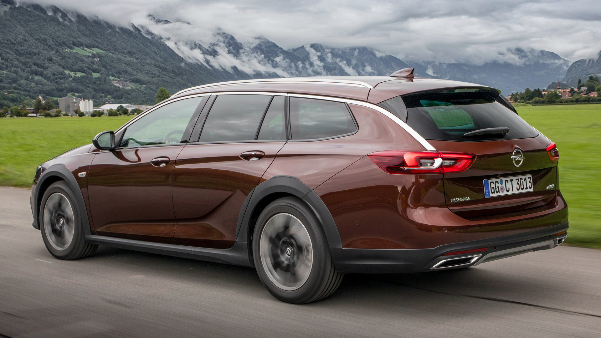 Opel Insignia Exclusive Country Tourer Wallpapers