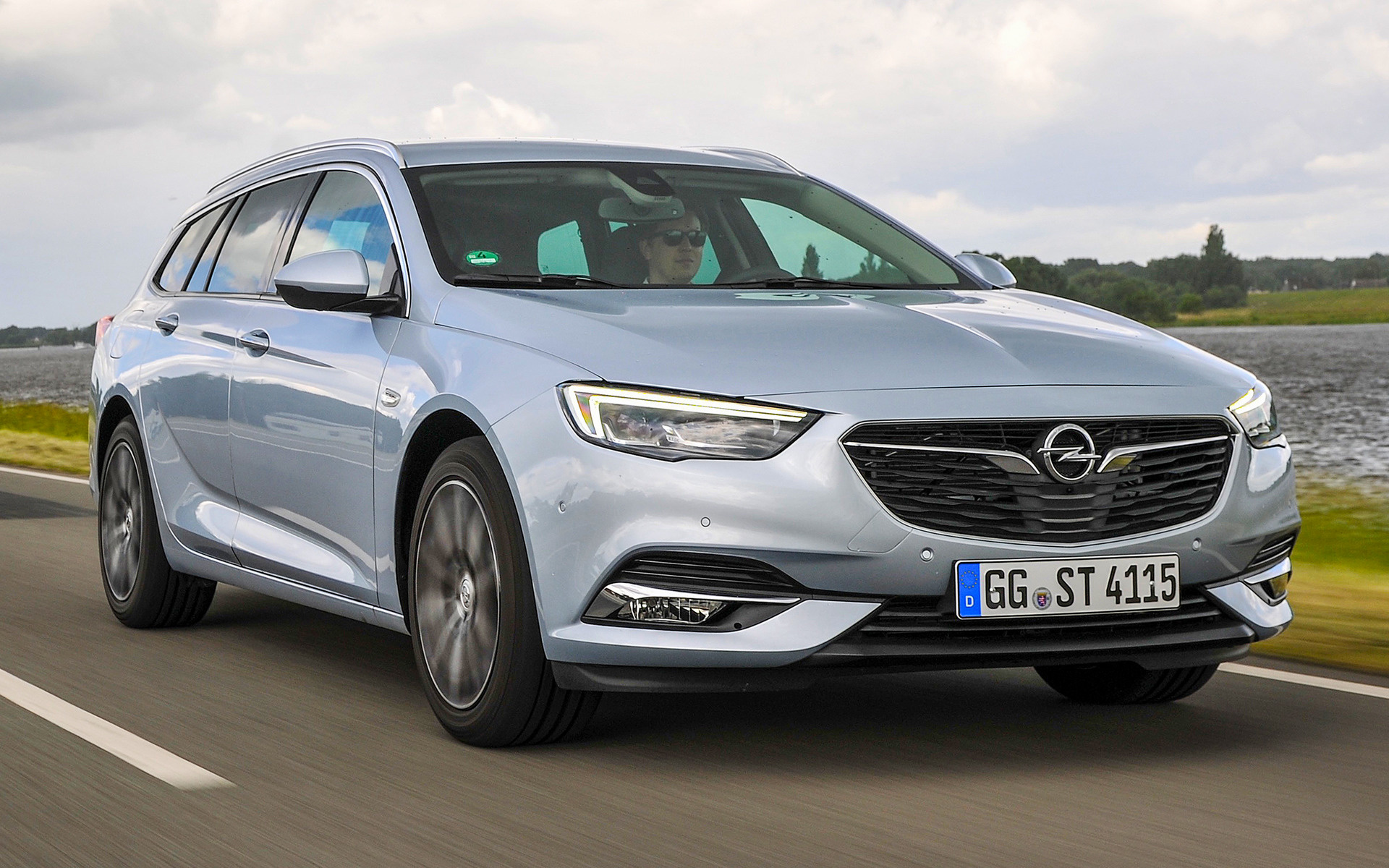 Opel Insignia Turbo D Sports Tourer Wallpapers