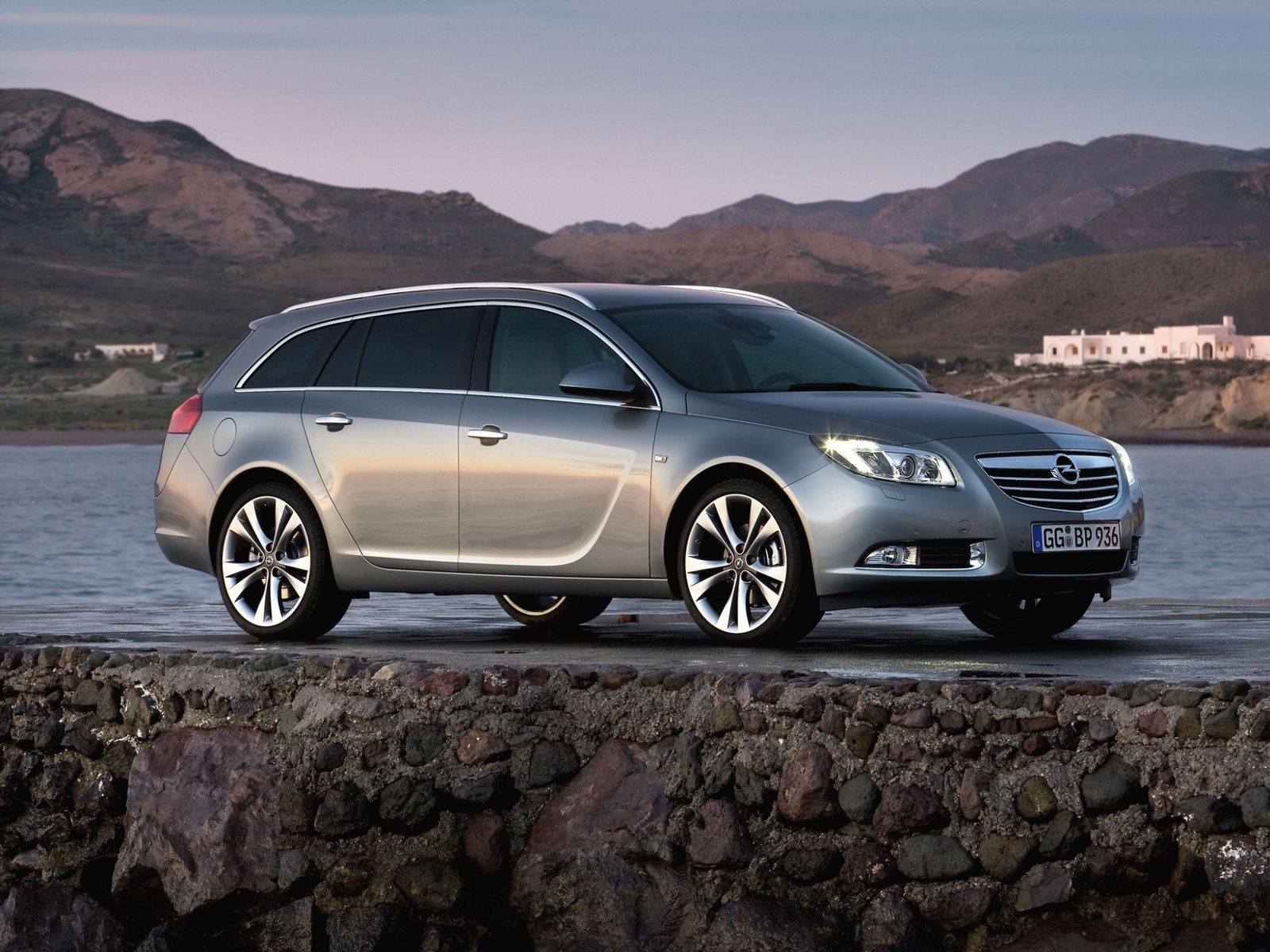 Opel Insignia Turbo D Sports Tourer Wallpapers