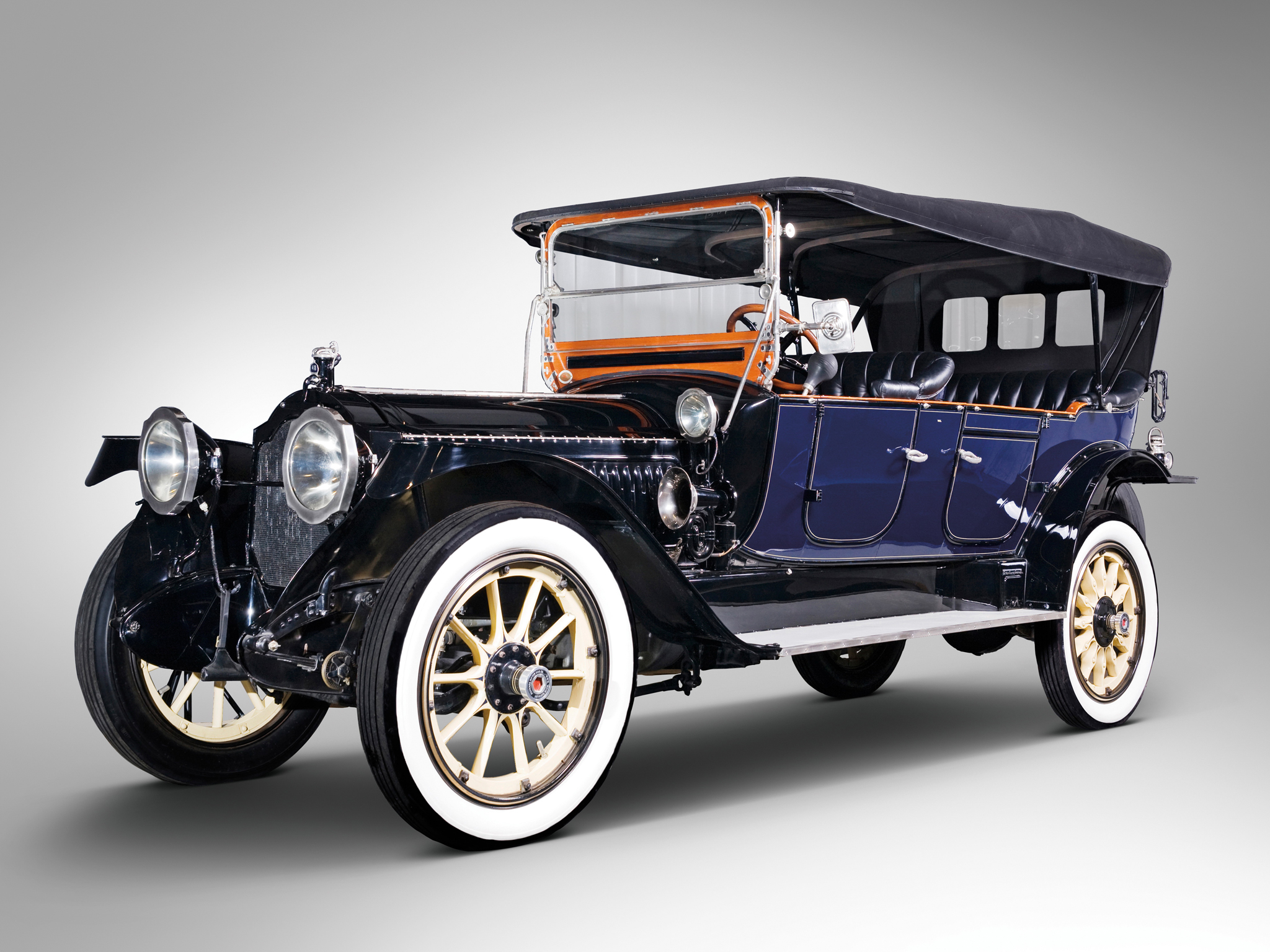 Packard Six 7-Passenger Touring Wallpapers