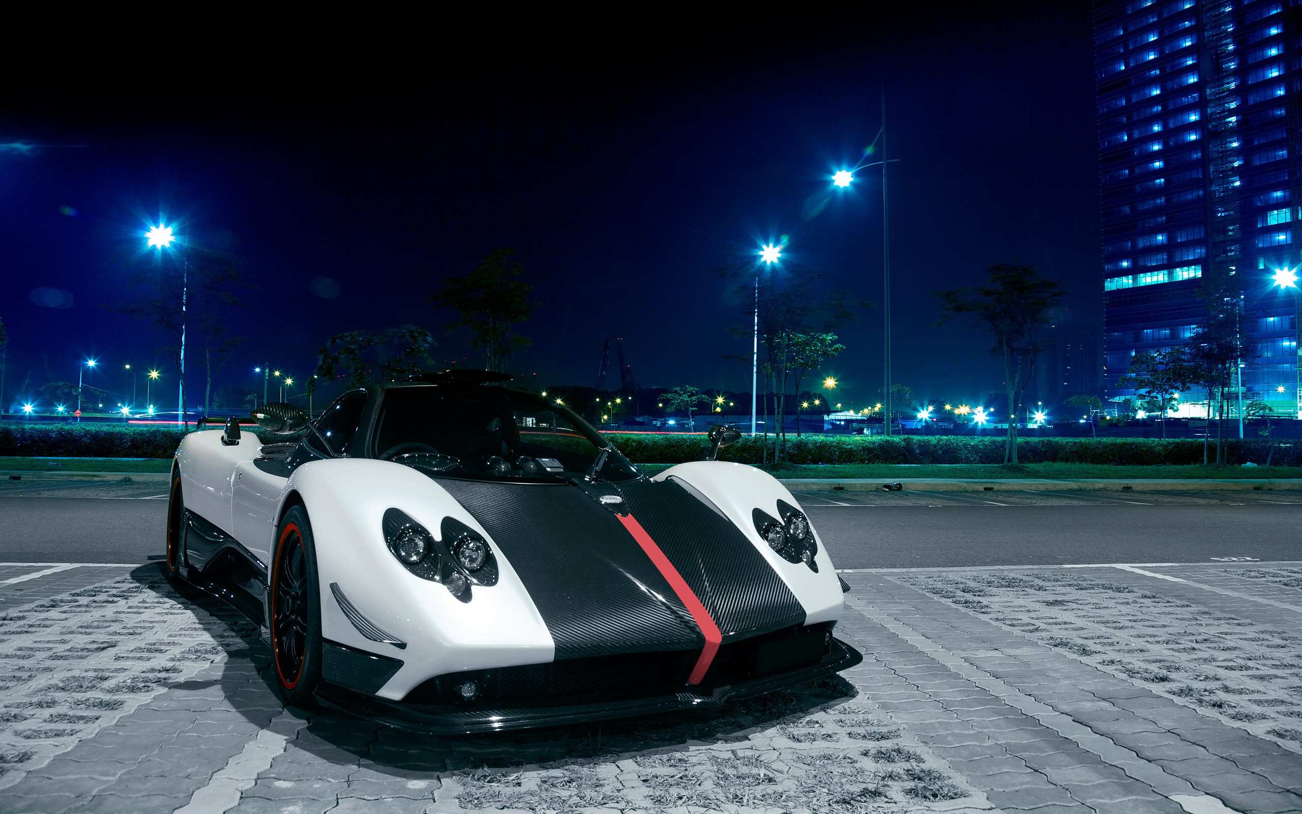 Pagani Zonda R Wallpapers