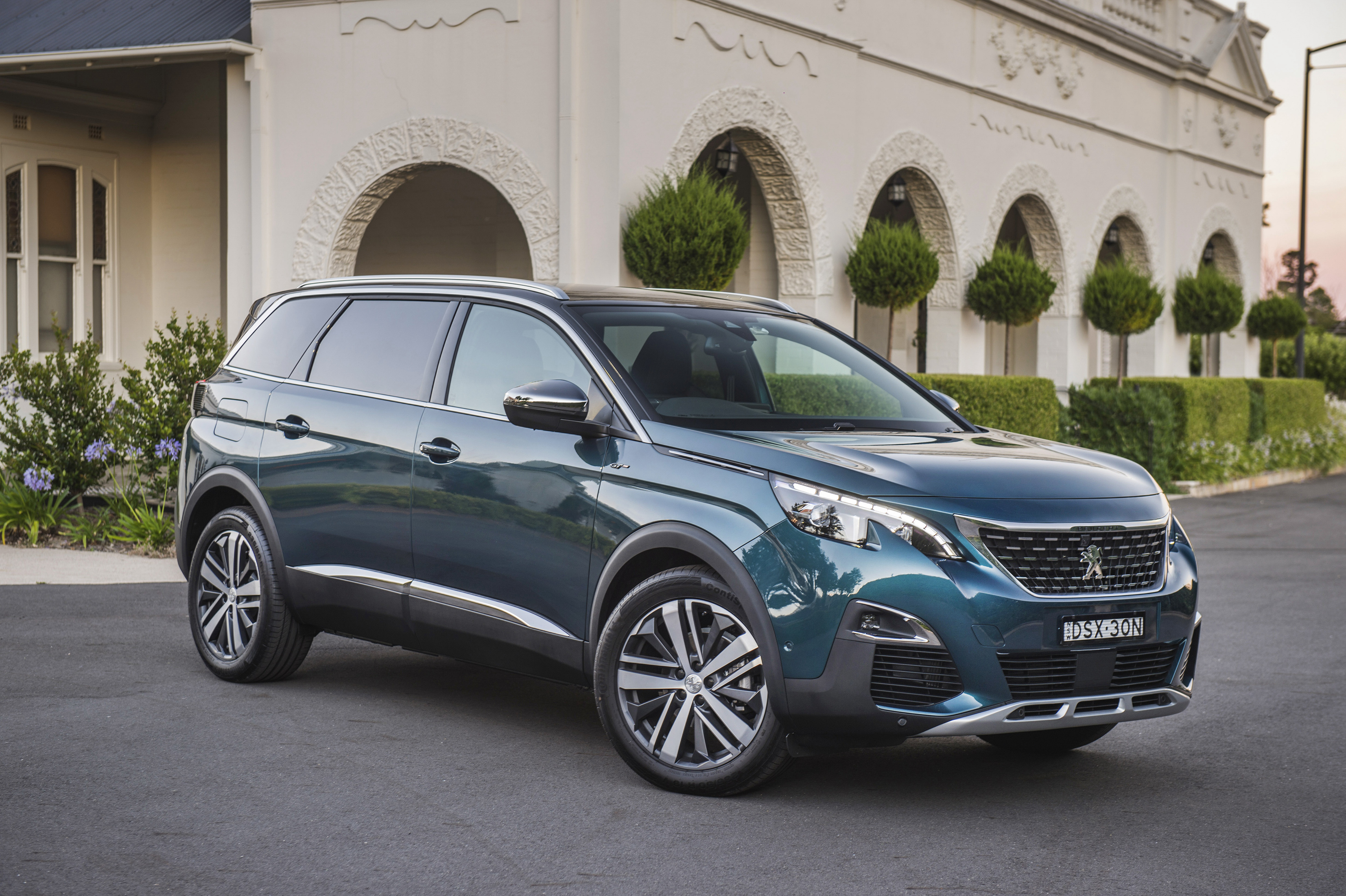 Peugeot 5008 Gt Wallpapers