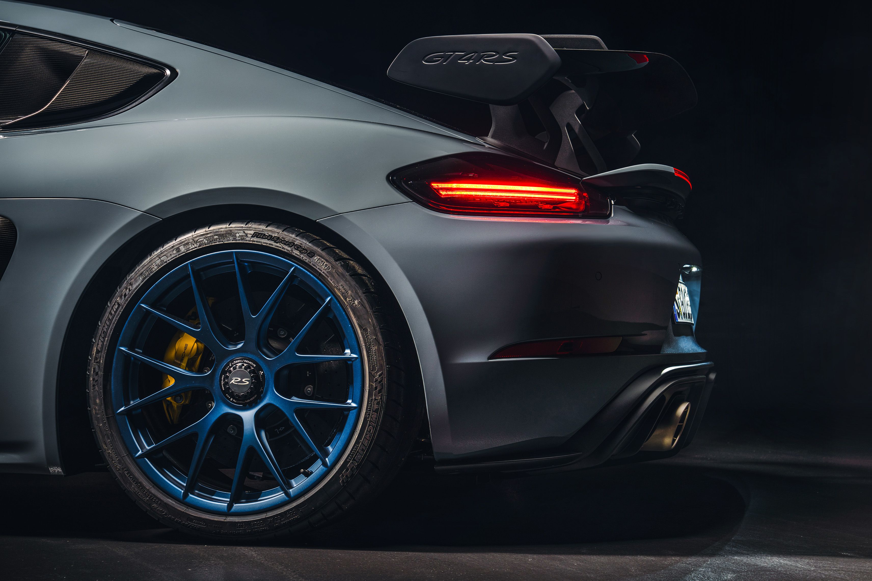 Porsche 718 Cayman Gt4 Wallpapers