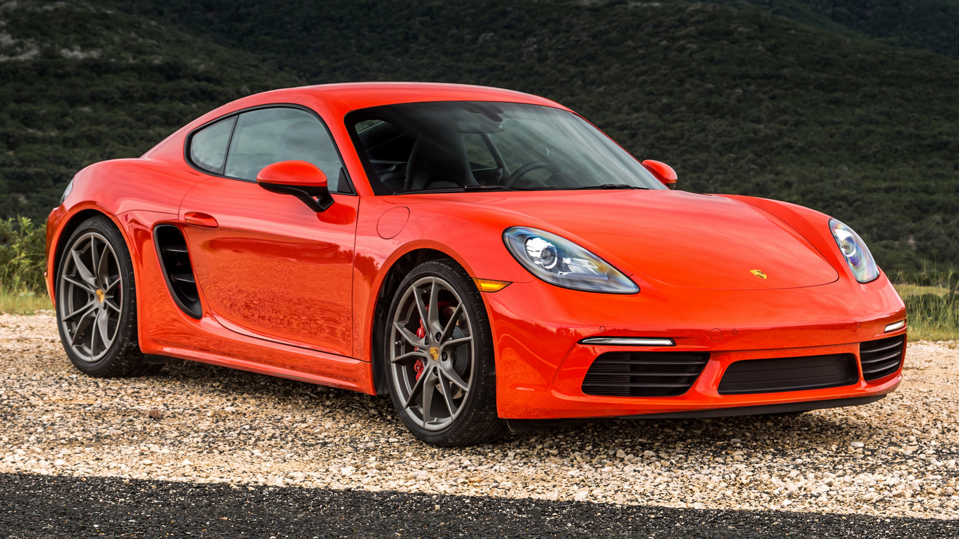 Porsche 718 Cayman S Wallpapers