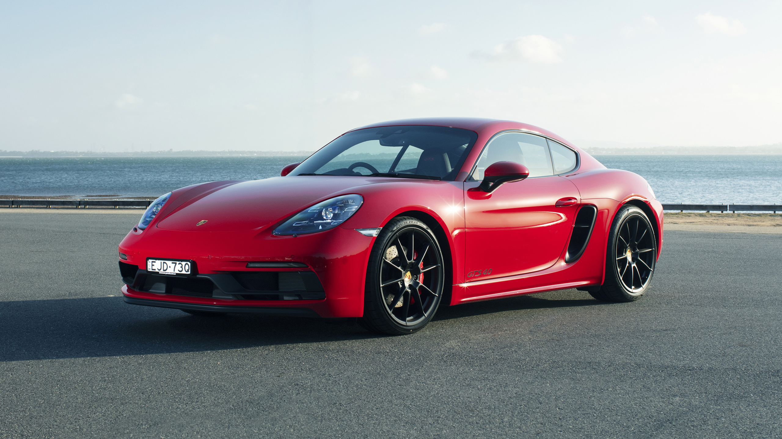 Porsche 718 Cayman S Wallpapers