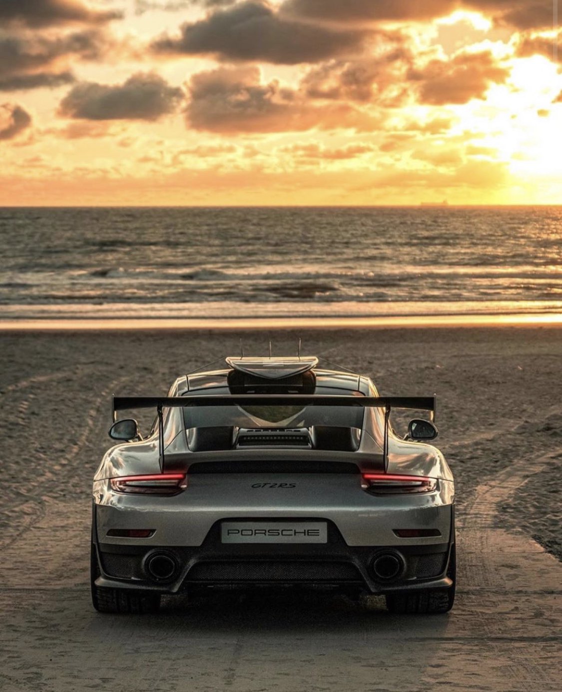 Porsche 911 Gt2 Rs Wallpapers