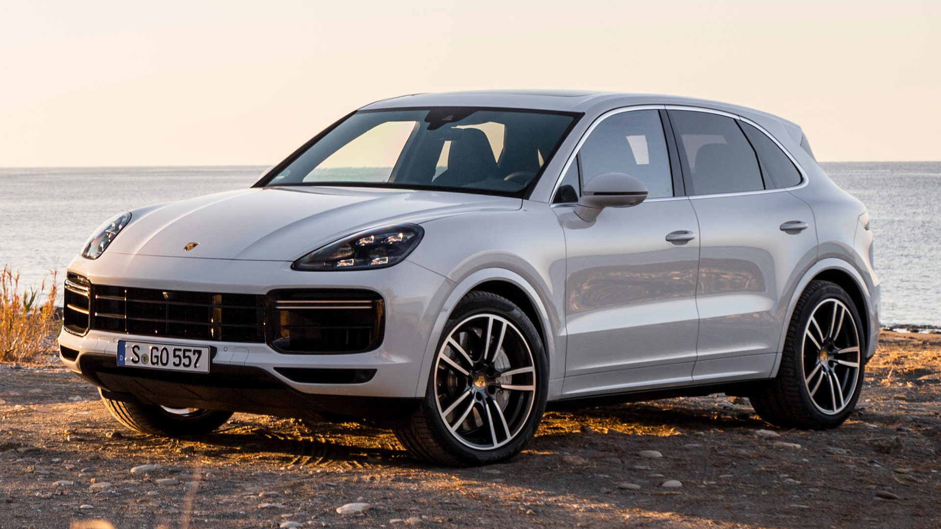 Porsche Cayenne 2017 Wallpapers