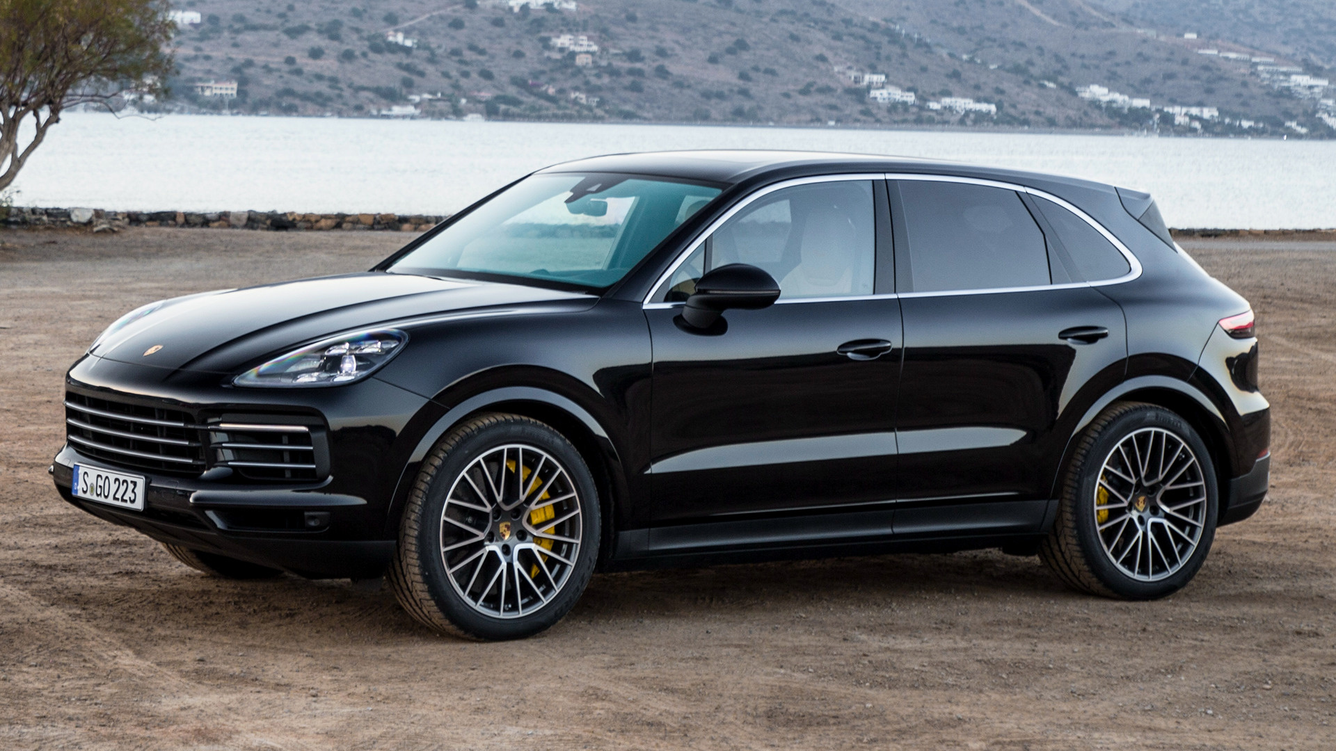 Porsche Cayenne 2017 Wallpapers