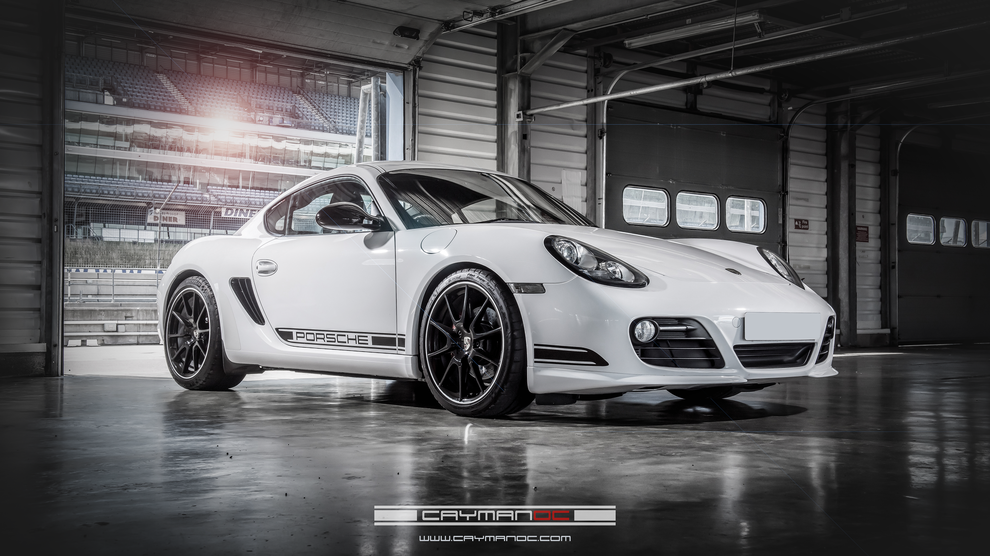 Porsche Cayman R Wallpapers