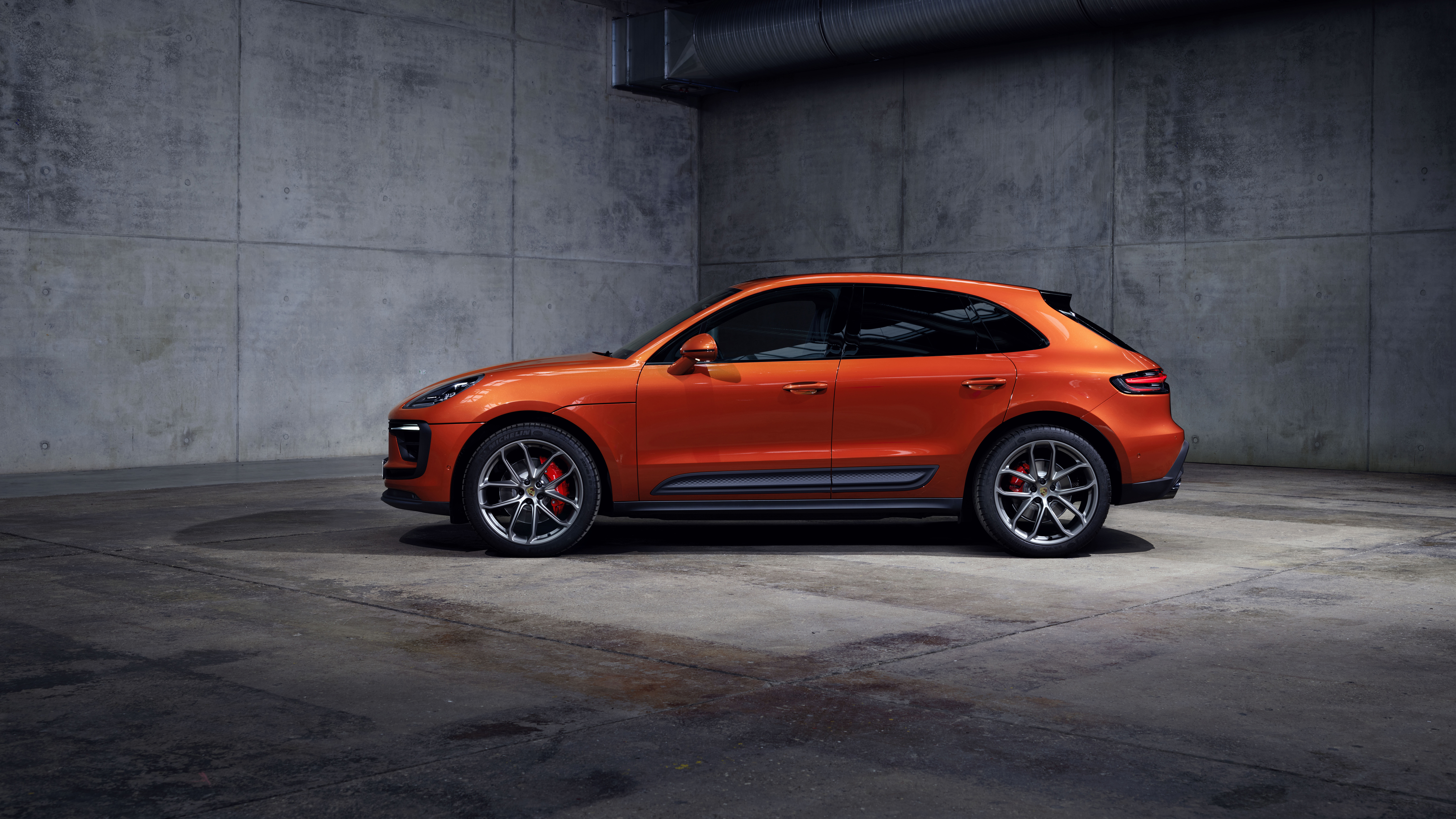 Porsche Macan S Wallpapers