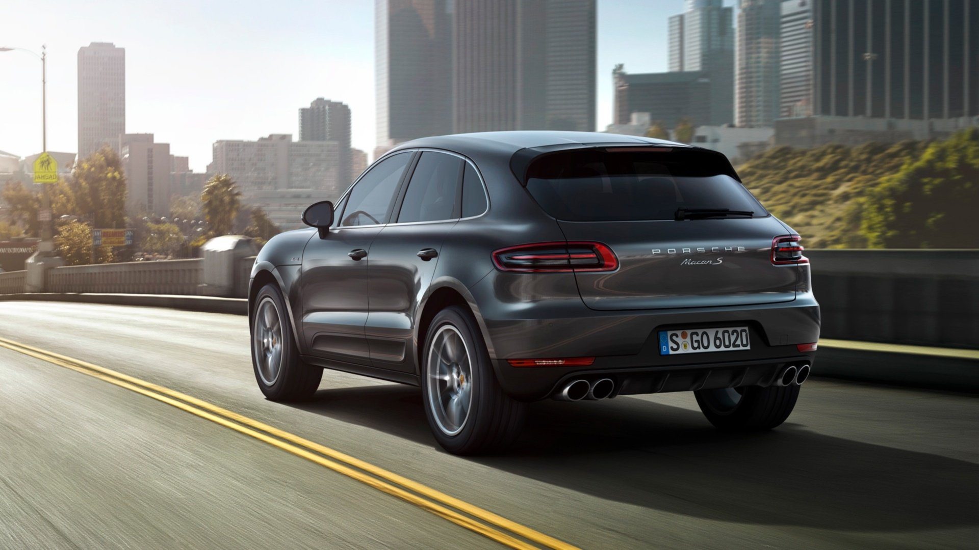 Porsche Macan S Wallpapers