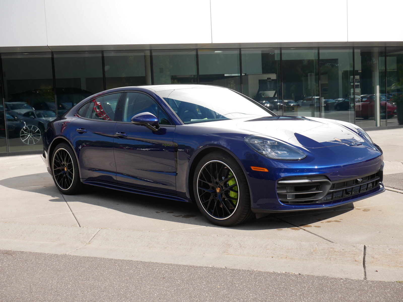 Porsche Panamera 4 E-Hybrid Sport Turismo Sportdesign Package Wallpapers