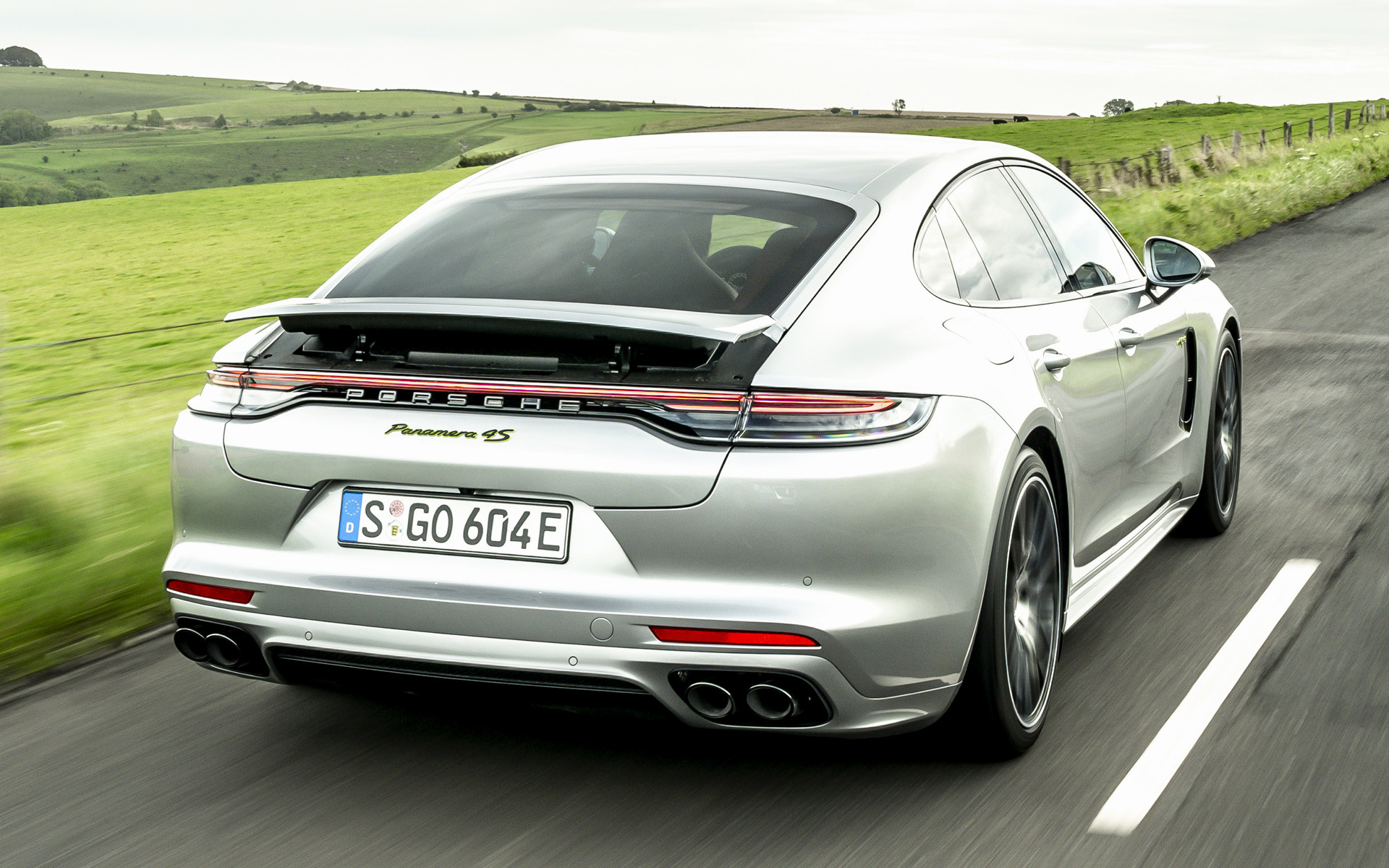 Porsche Panamera 4 E-Hybrid Sport Turismo Sportdesign Package Wallpapers