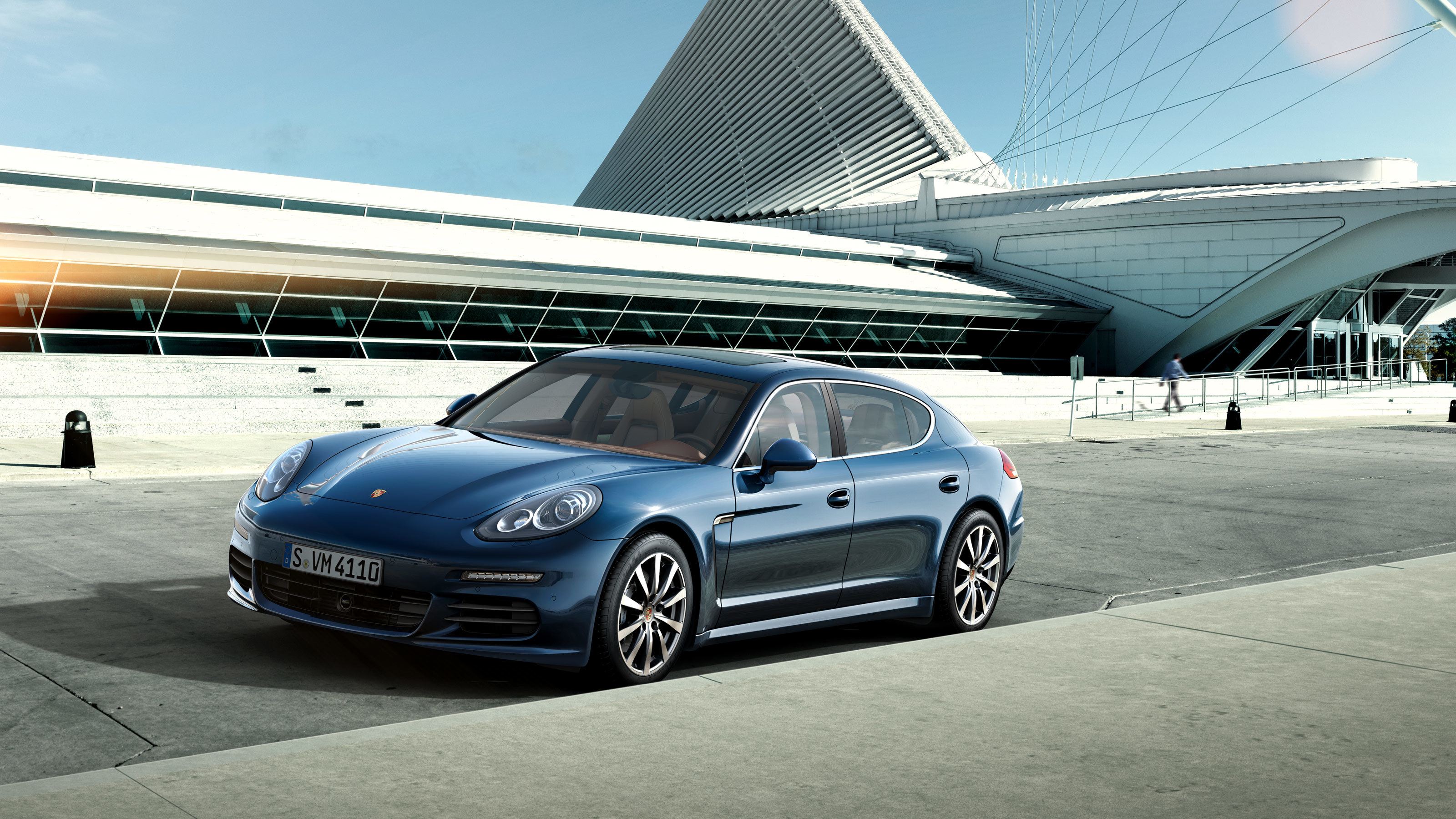 Porsche Panamera 4S Wallpapers