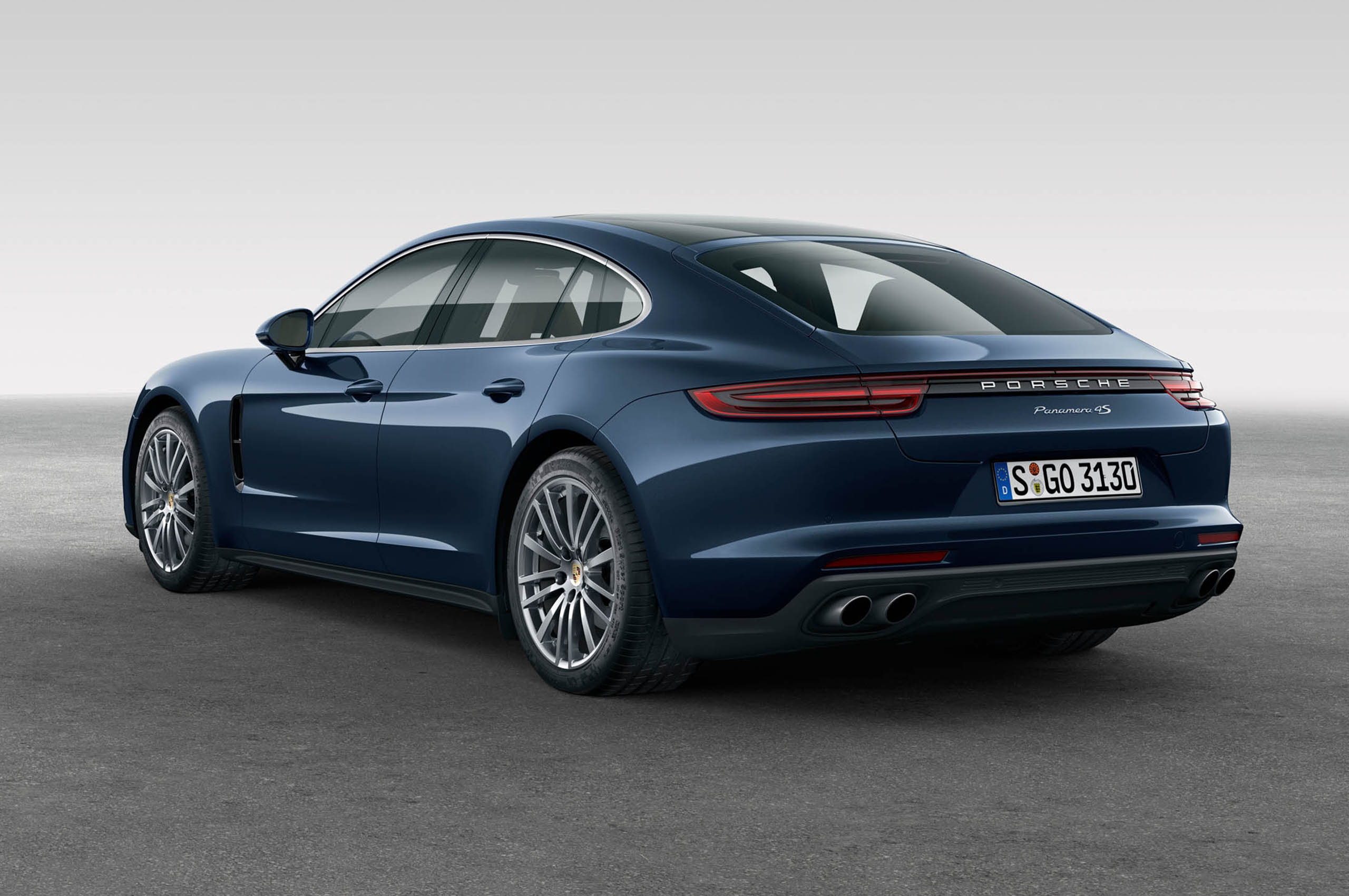 Porsche Panamera 4S Wallpapers