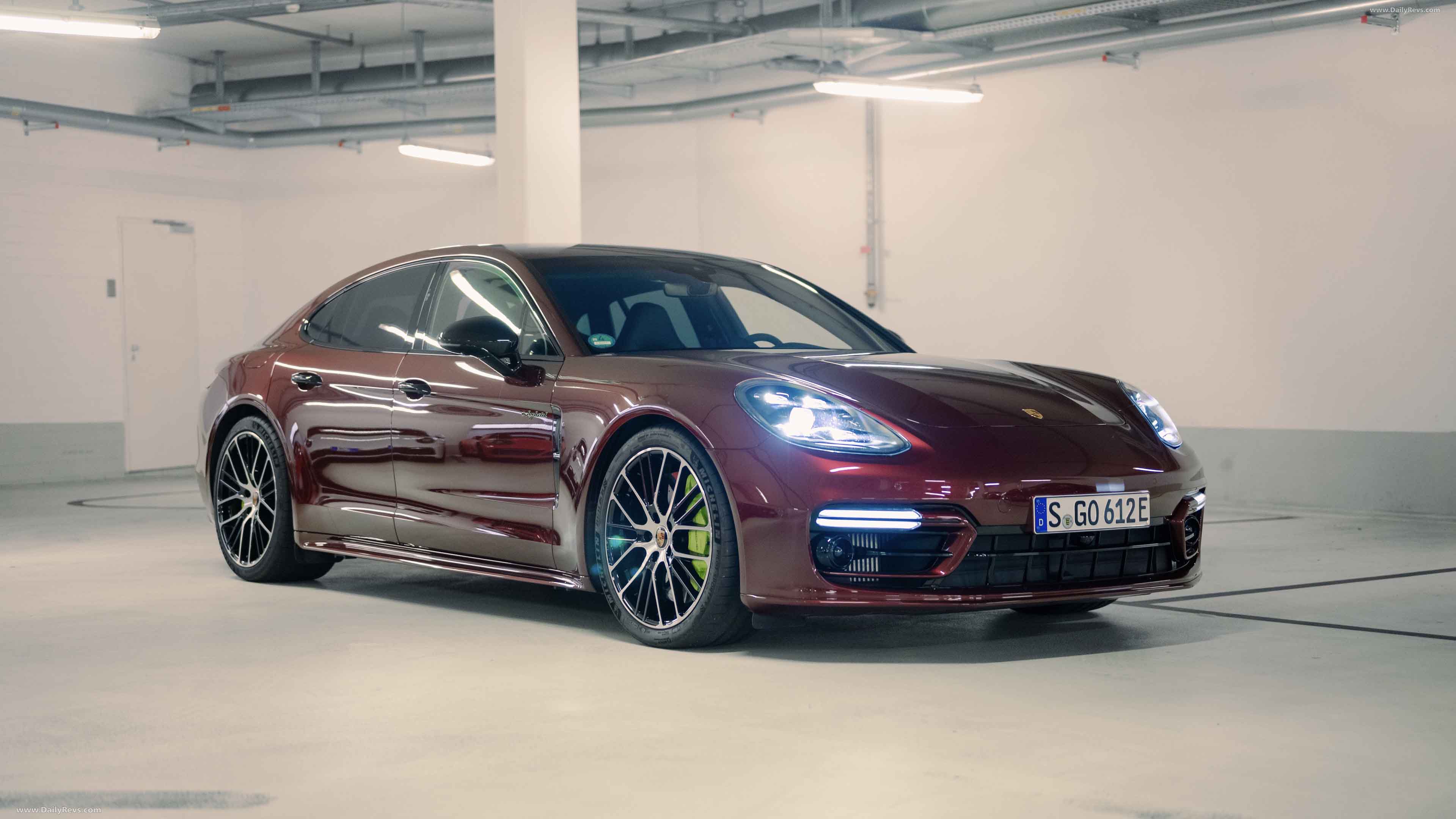 Porsche Panamera 4S E-Hybrid Sport Turismo Sportdesign Package Wallpapers