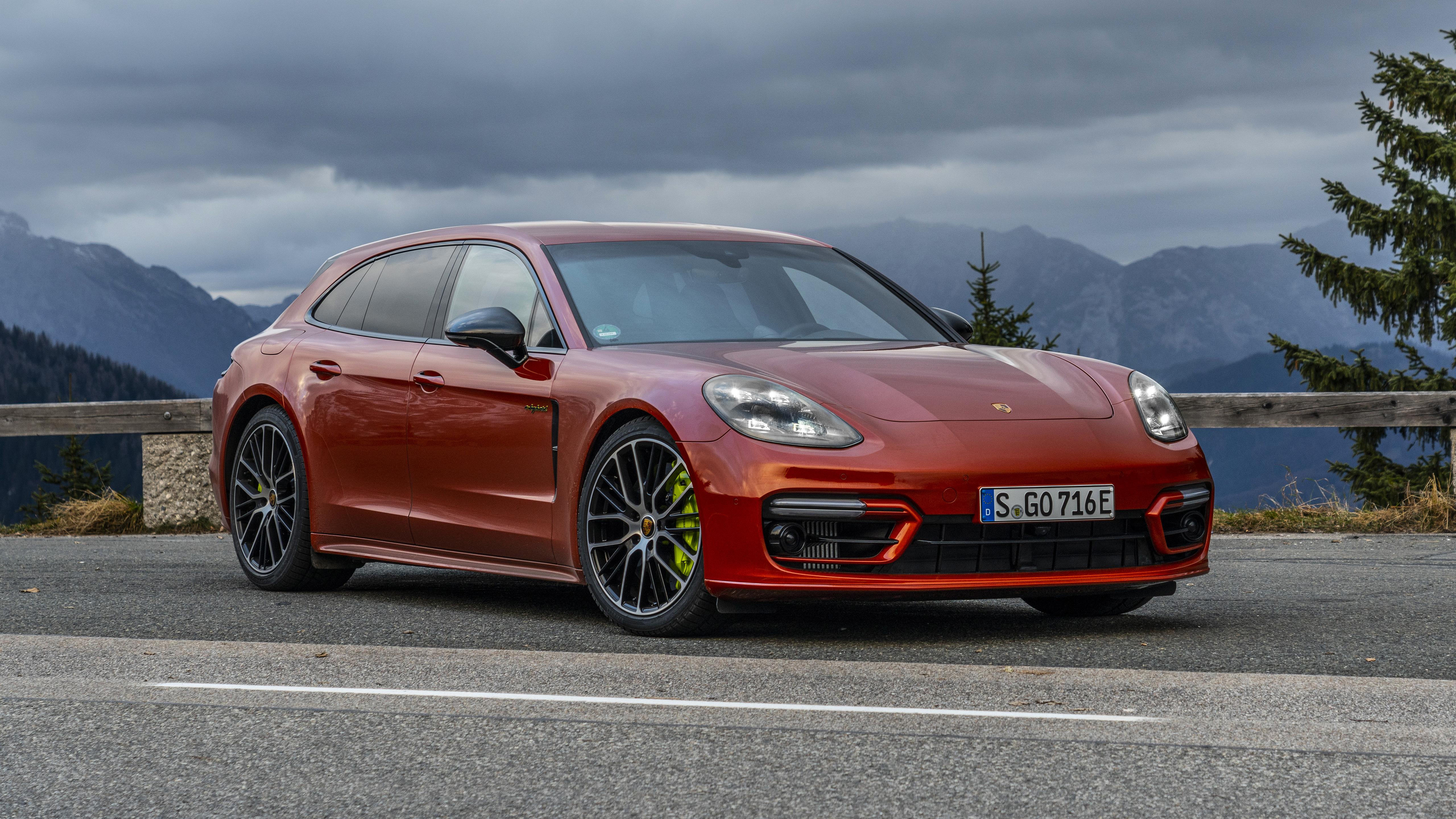 Porsche Panamera 4S Sportdesign Package Wallpapers