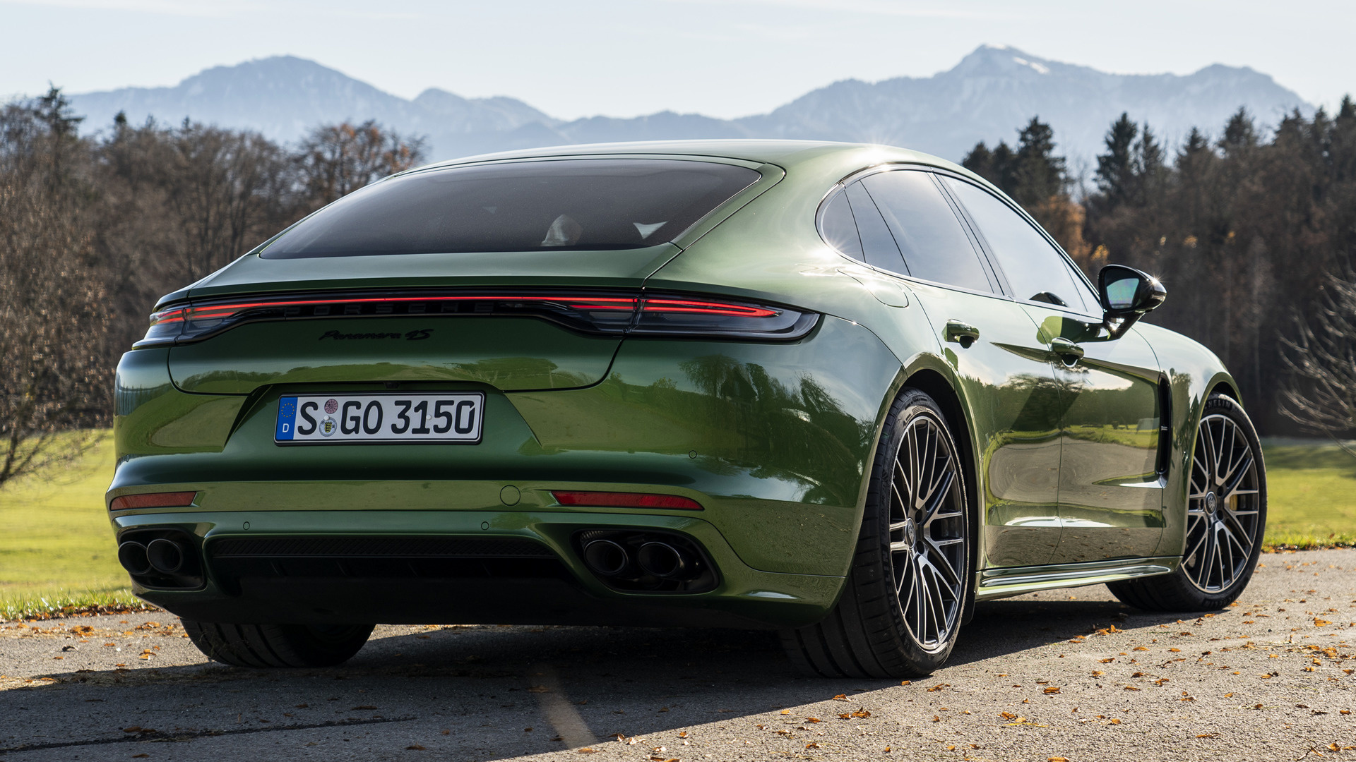 Porsche Panamera 4S Sportdesign Package Wallpapers