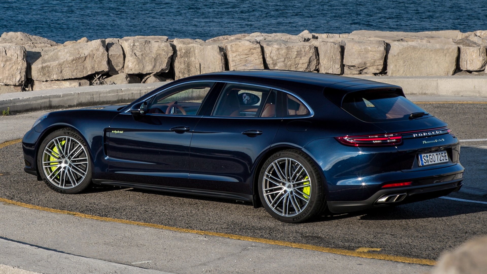 Porsche Panamera Turbo S E-Hybrid Sport Turismo Wallpapers