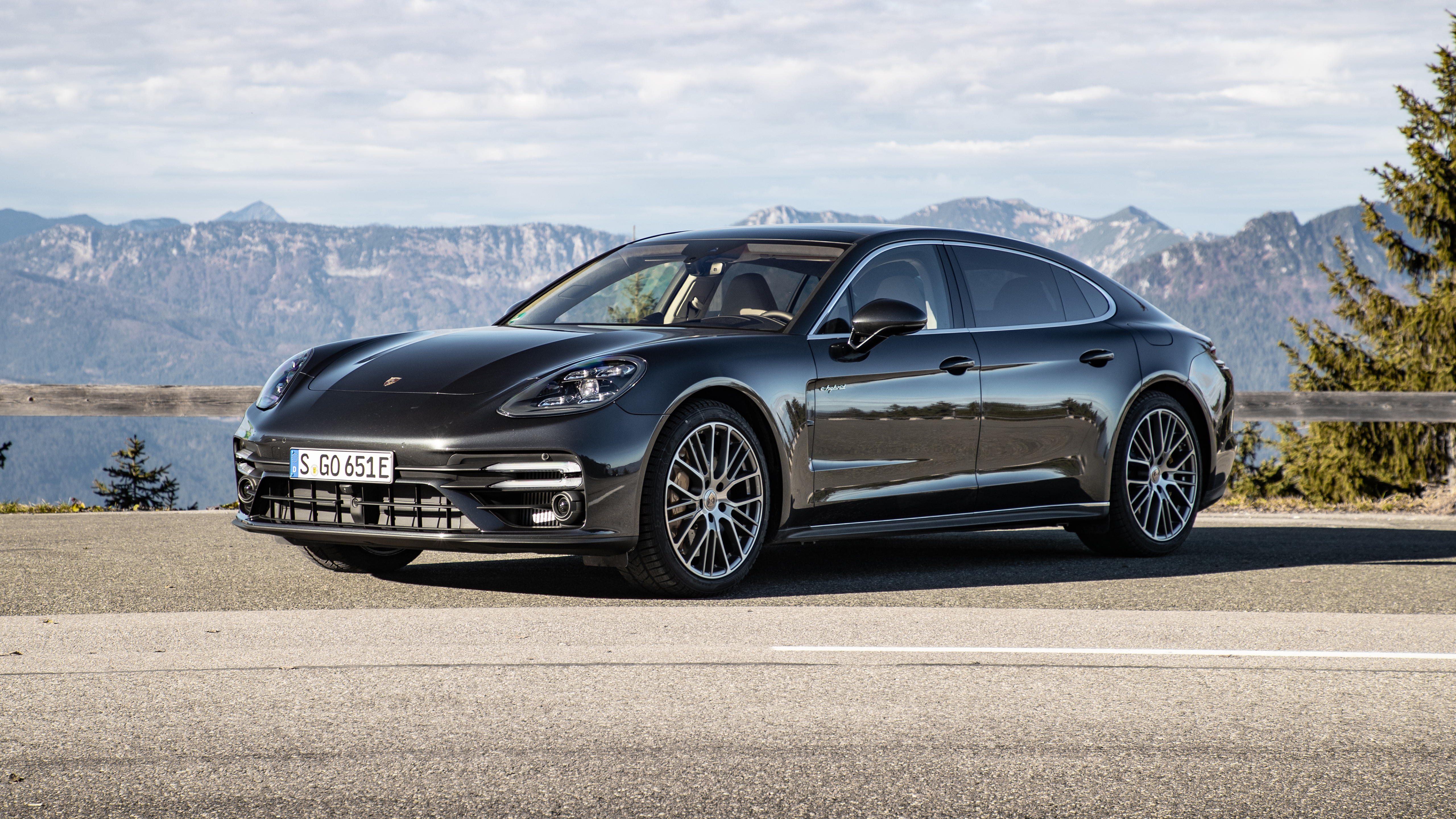 Porsche Panamera Turbo S E-Hybrid Sport Turismo Wallpapers