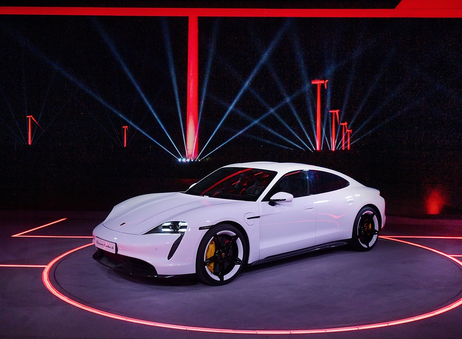 Porsche Taycan 2020 Wallpapers