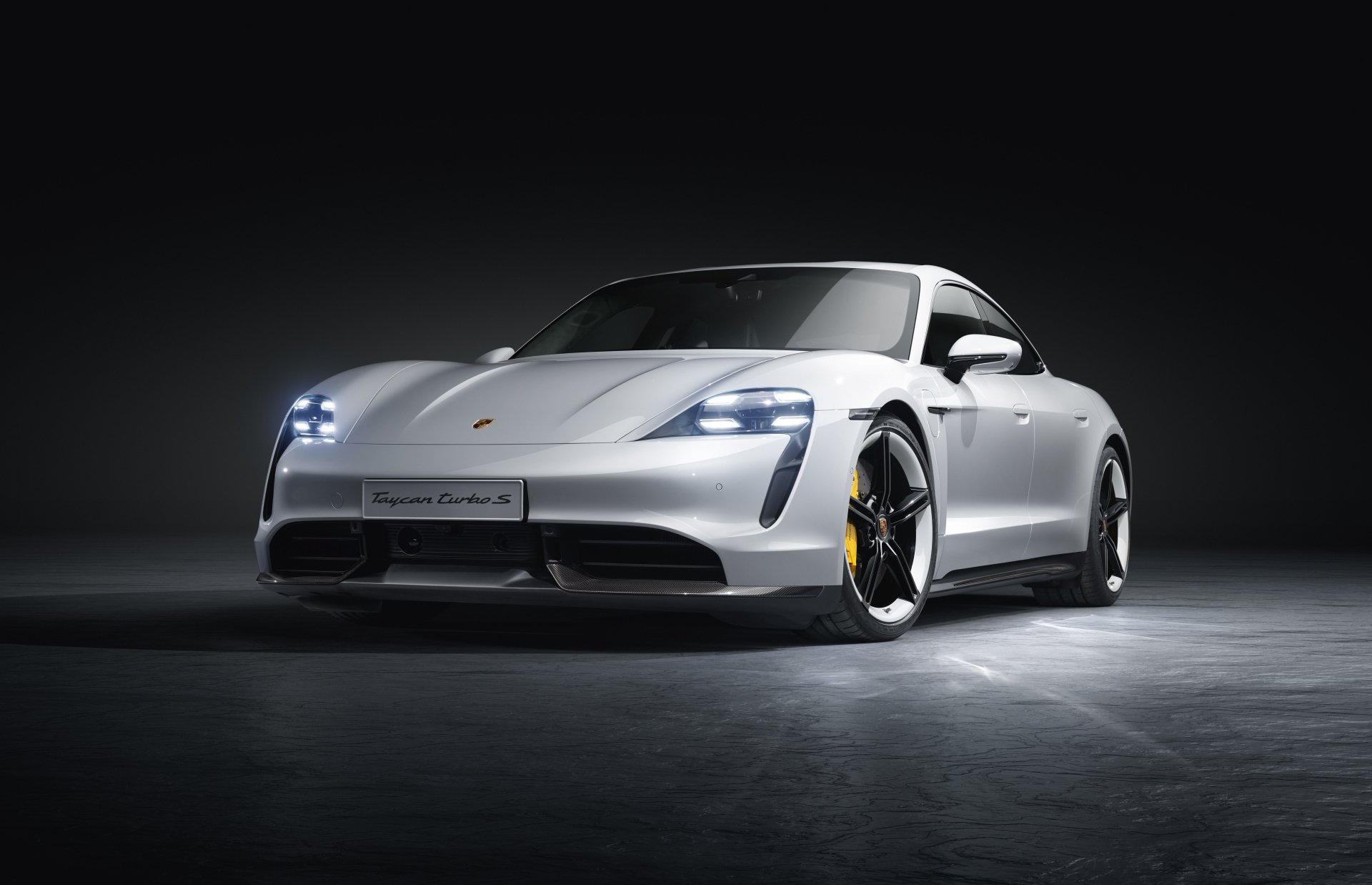 Porsche Taycan Turbo Wallpapers