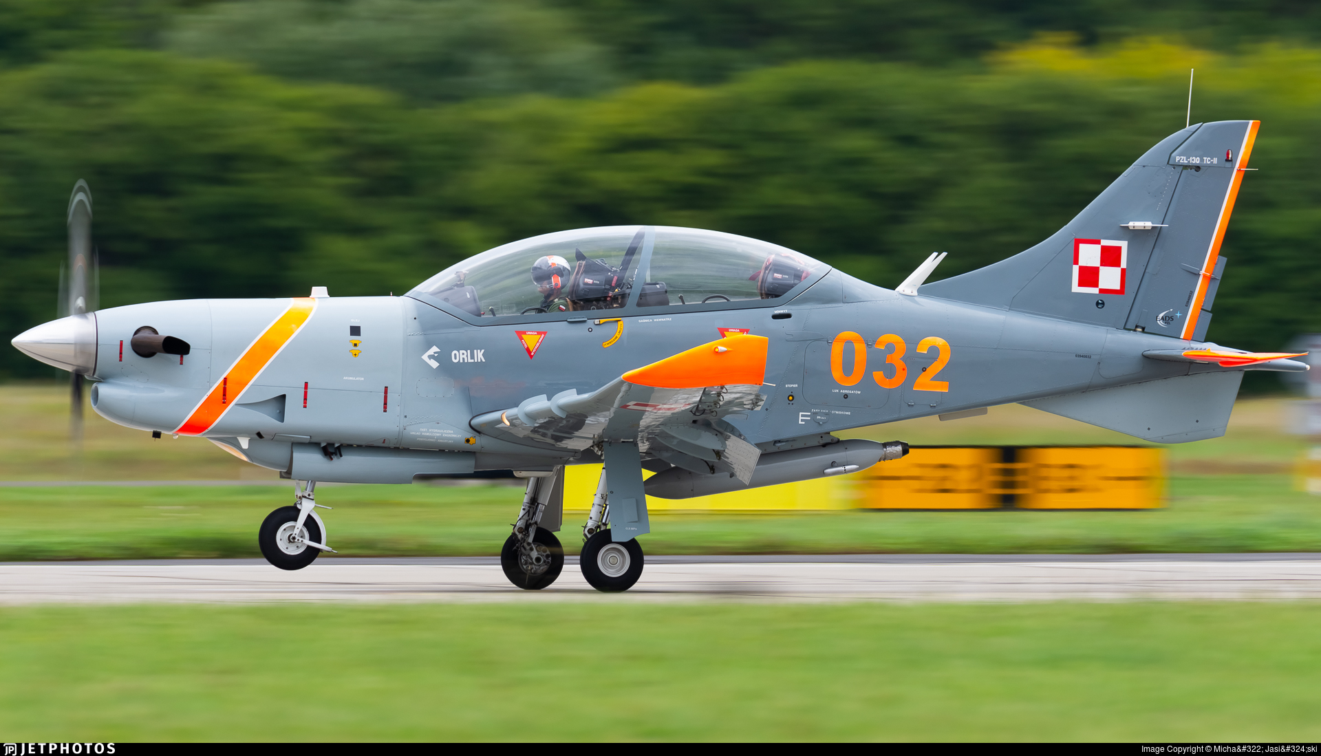 Pzl-130 Orlik Wallpapers