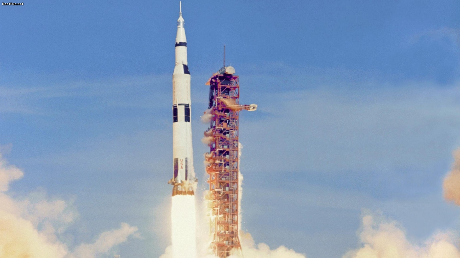 Saturn V Wallpapers