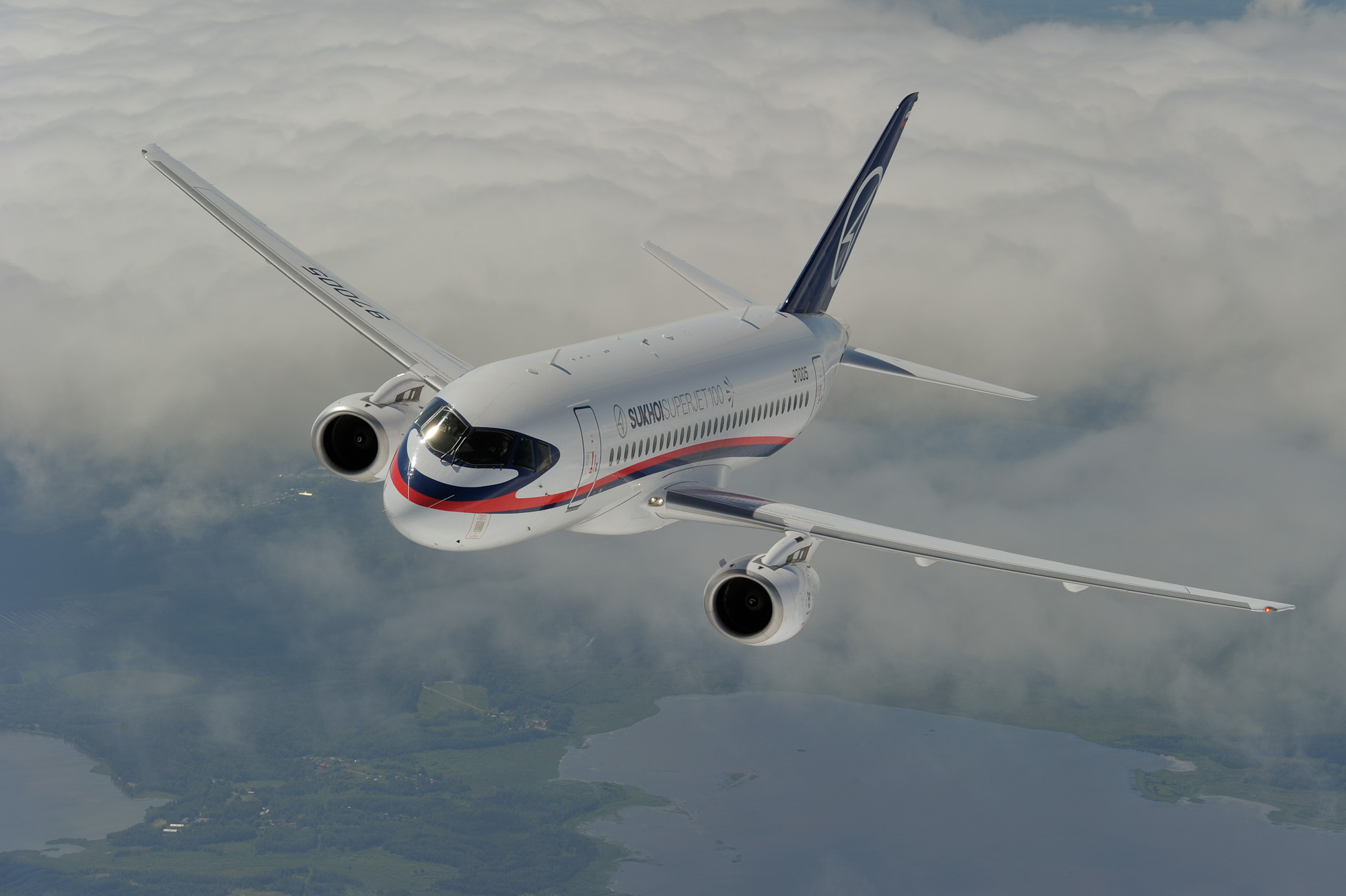 Sukhoi Superjet 100 Wallpapers