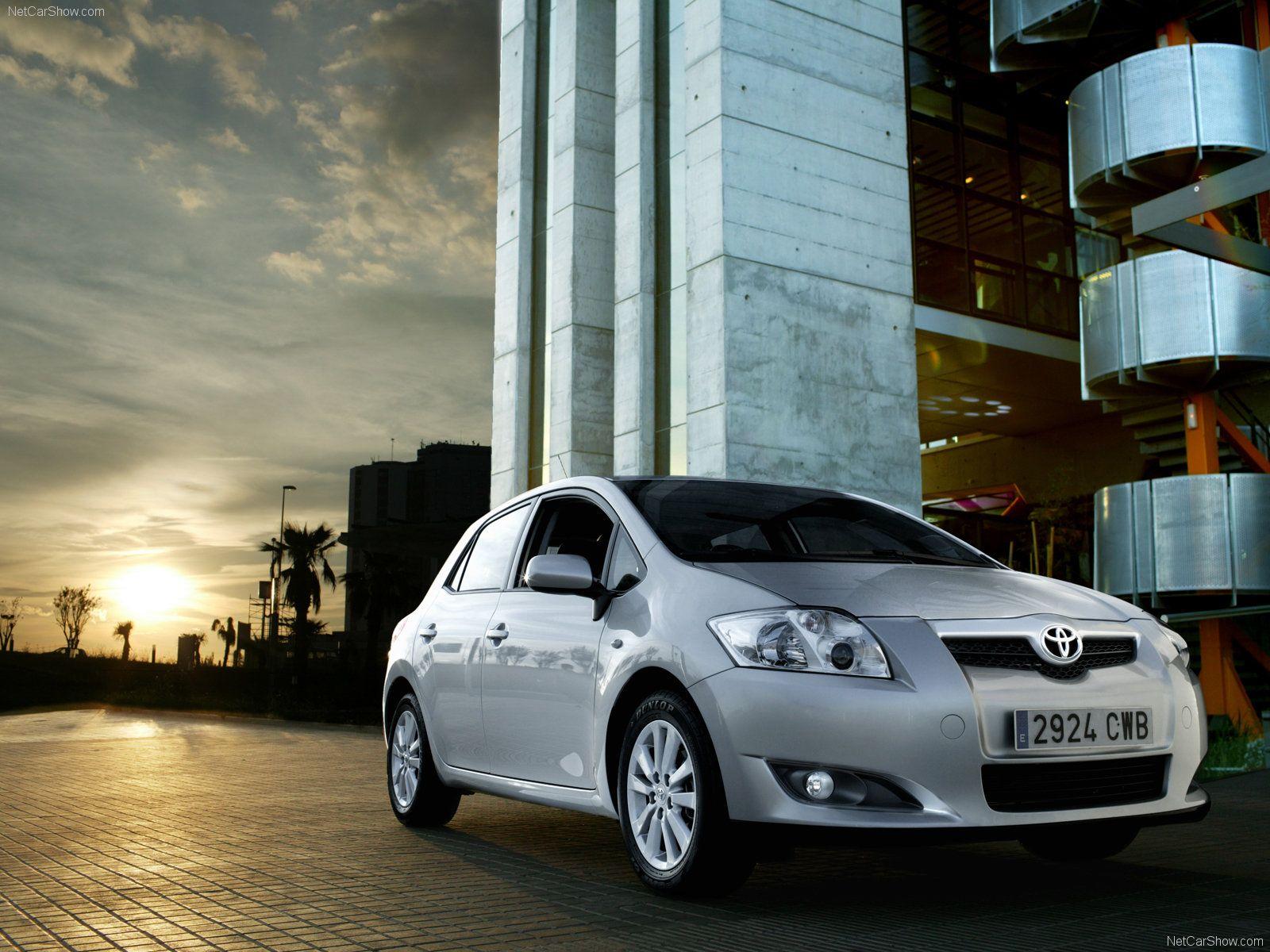 Toyota Auris Wallpapers