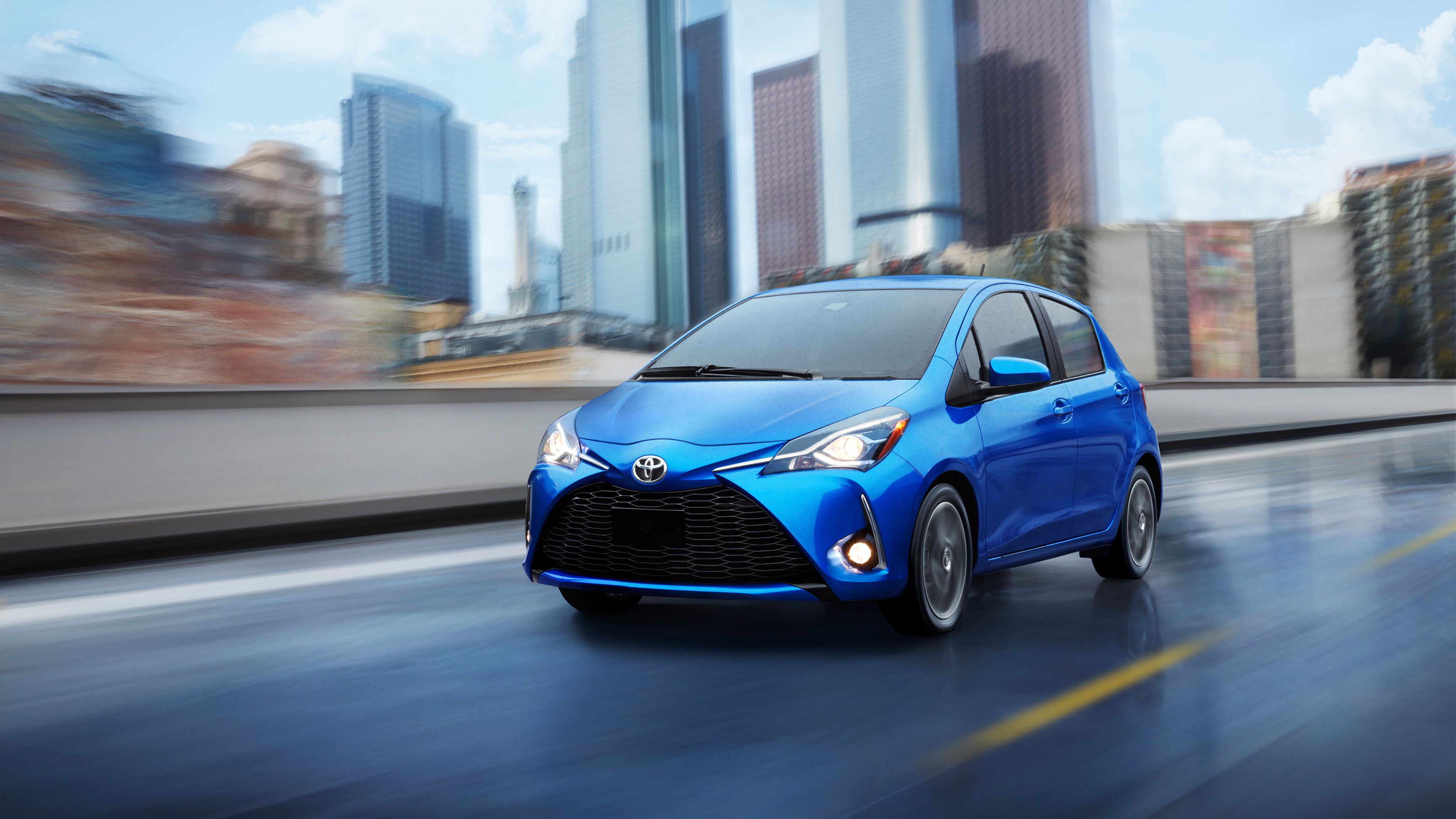 Toyota Auris Wallpapers