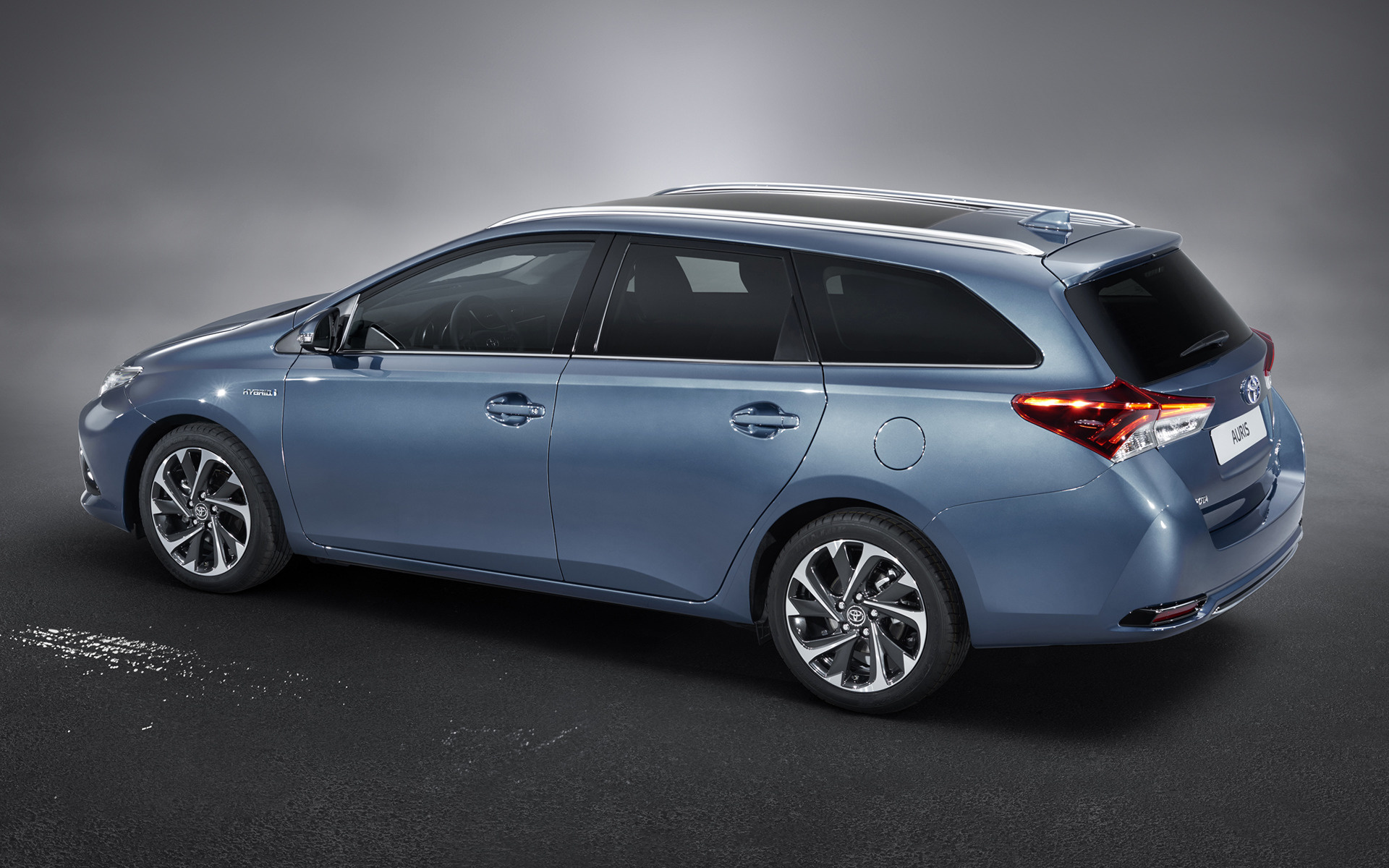 Toyota Auris Wallpapers