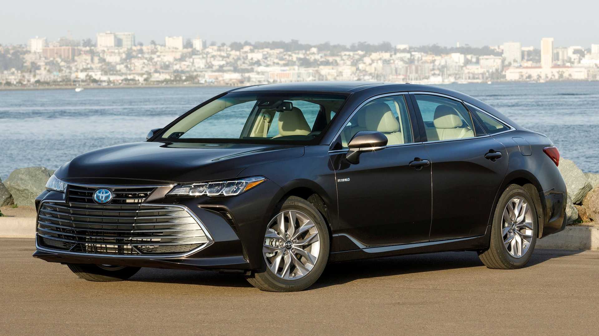 Toyota Avalon Limited Hybrid 2019 Wallpapers