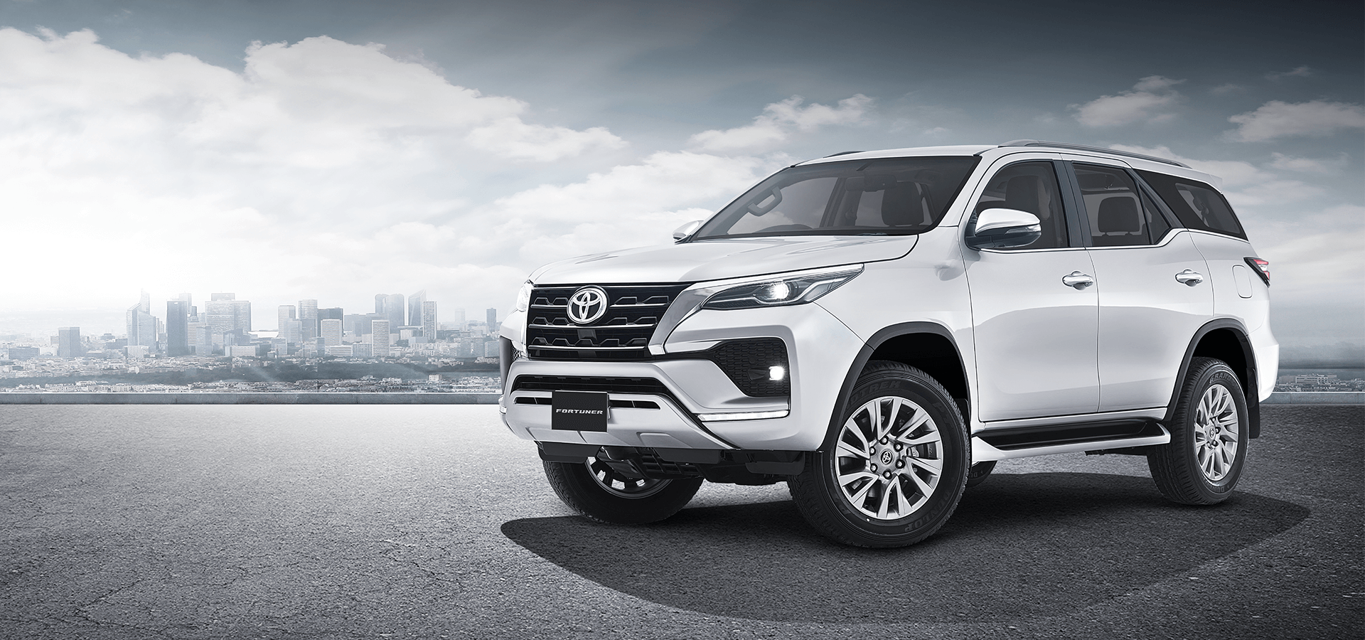 Toyota Fortuner Wallpapers