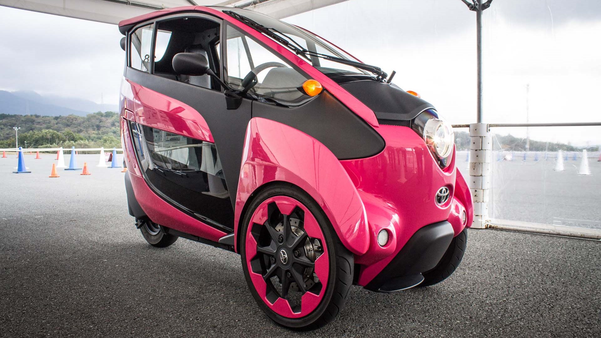 Toyota I-Road Wallpapers