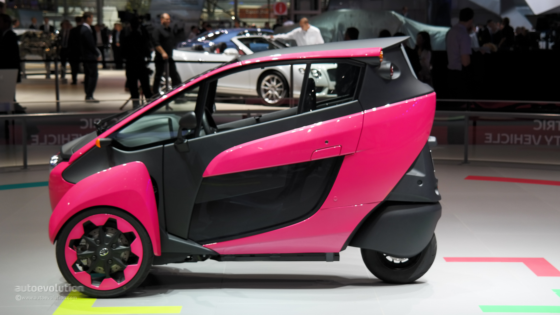 Toyota I-Road Wallpapers