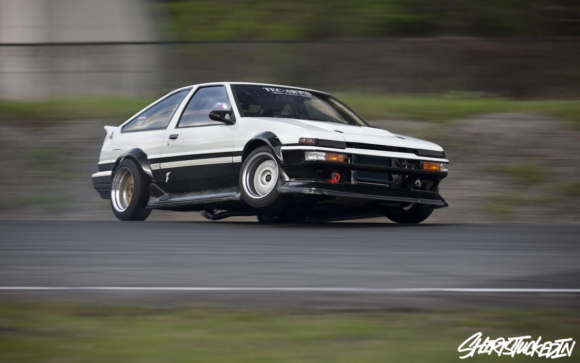 Toyota Sprinter Wallpapers