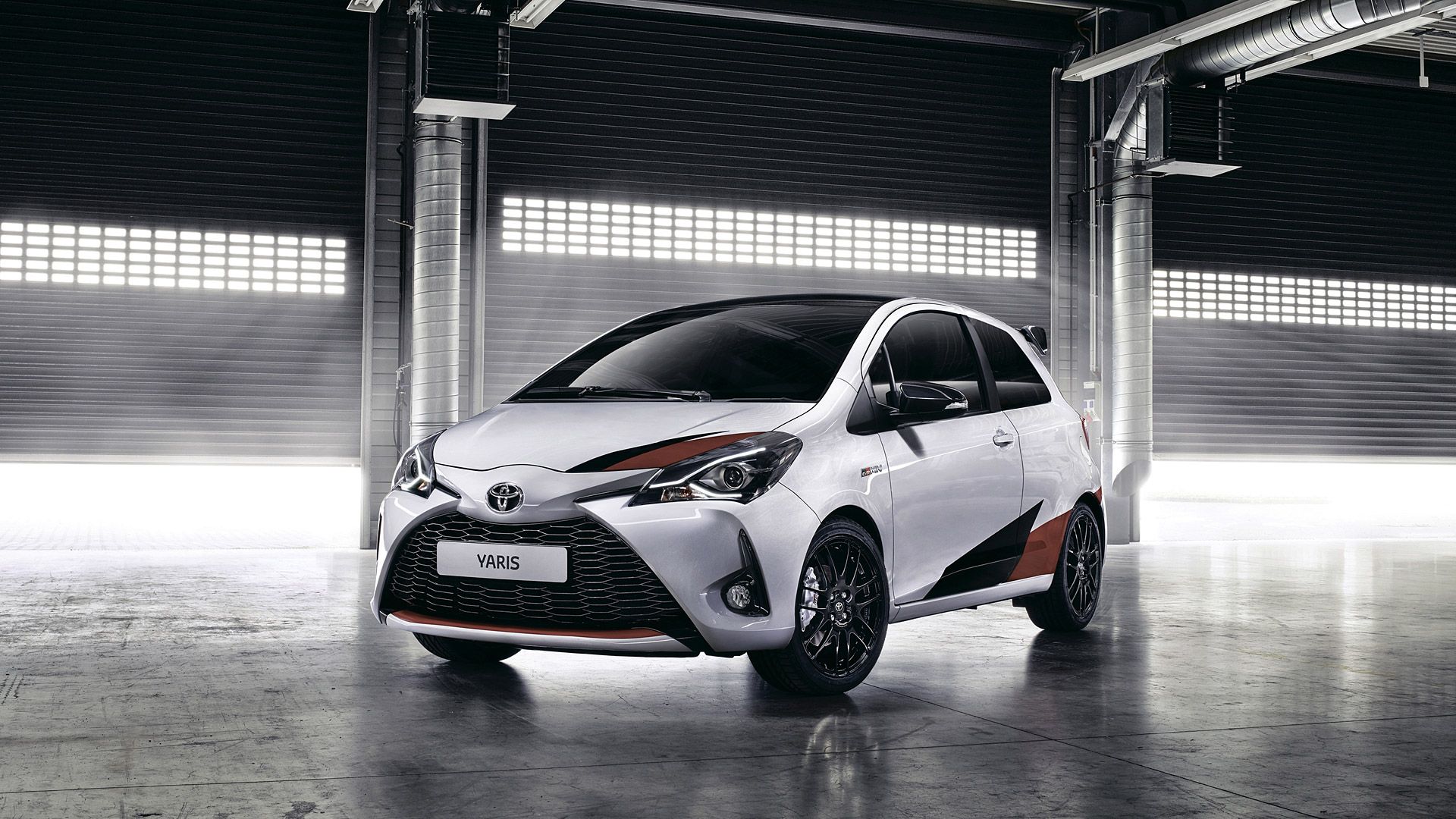 Toyota Yaris Wallpapers