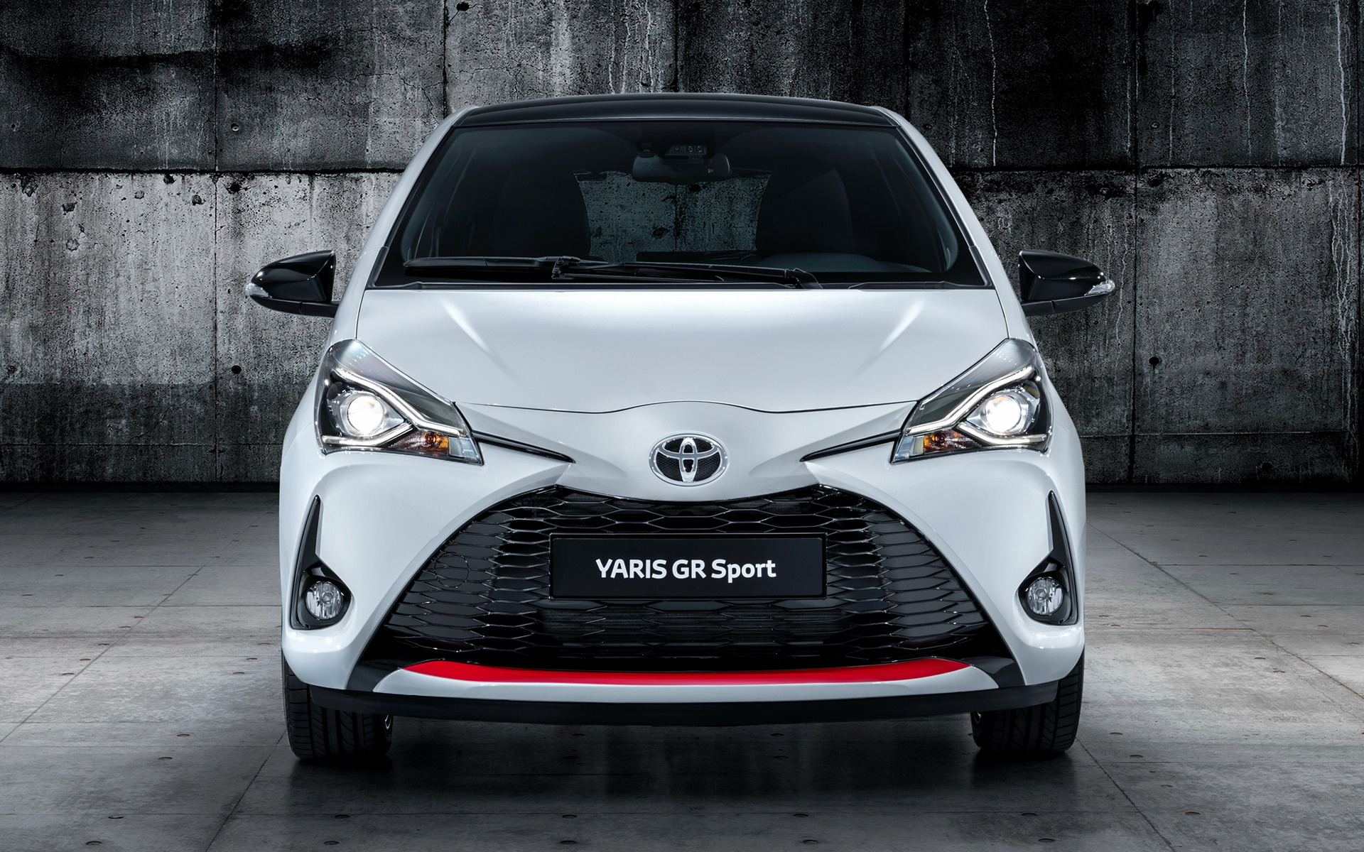 Toyota Yaris Wallpapers