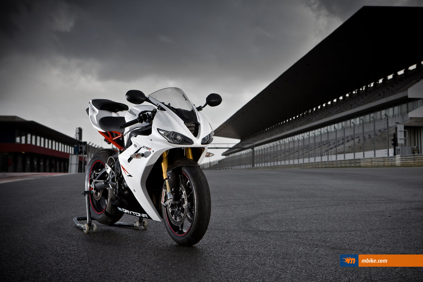 Triumph Daytona 675 Wallpapers