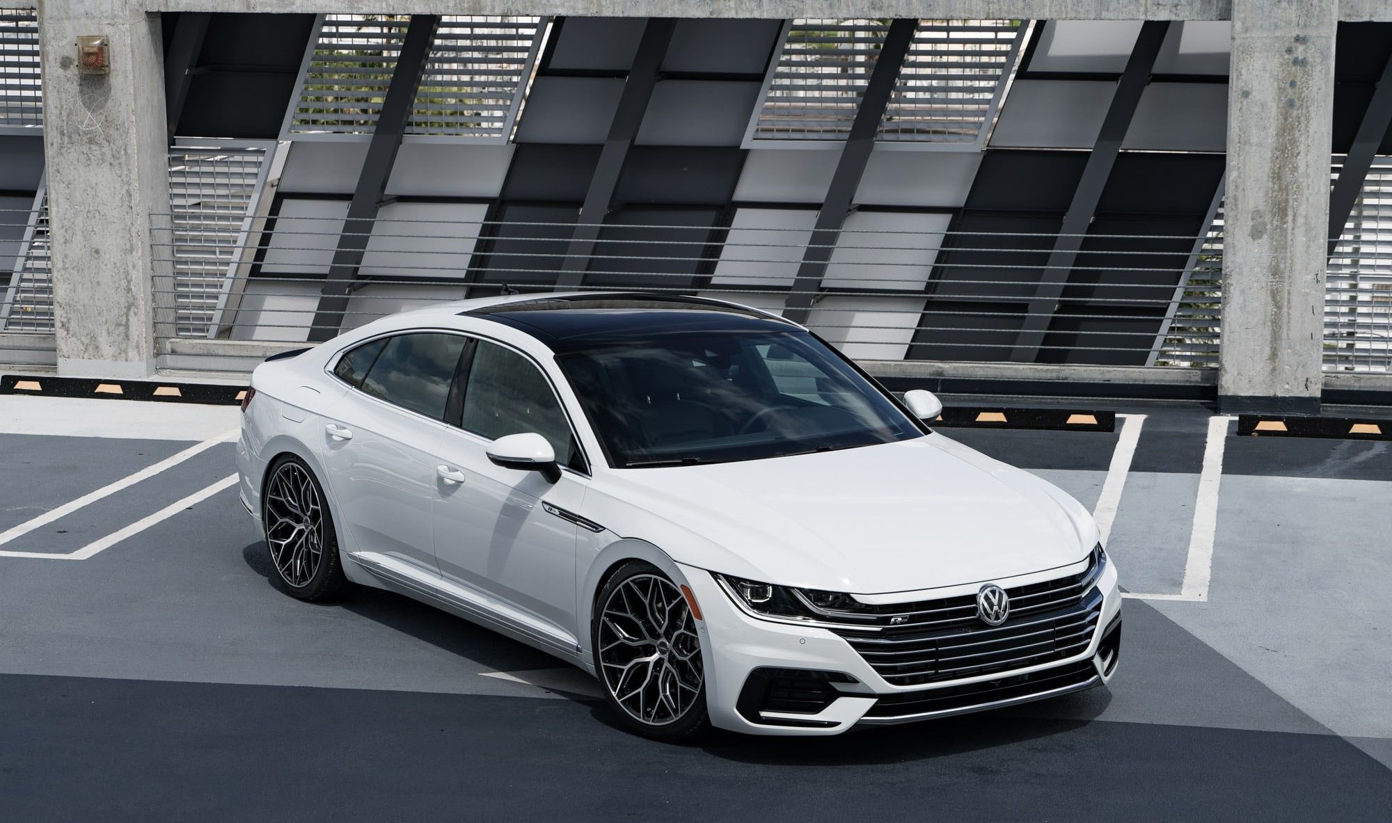 Volkswagen Arteon R-Line Wallpapers