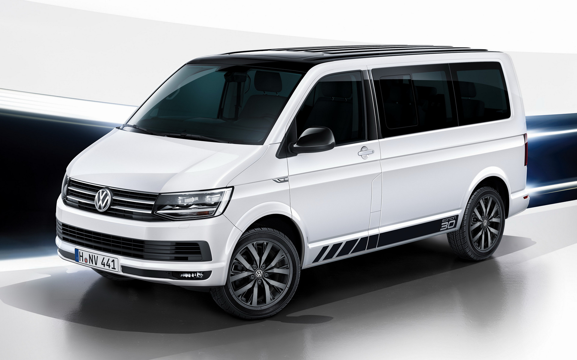 Volkswagen Caravelle Wallpapers