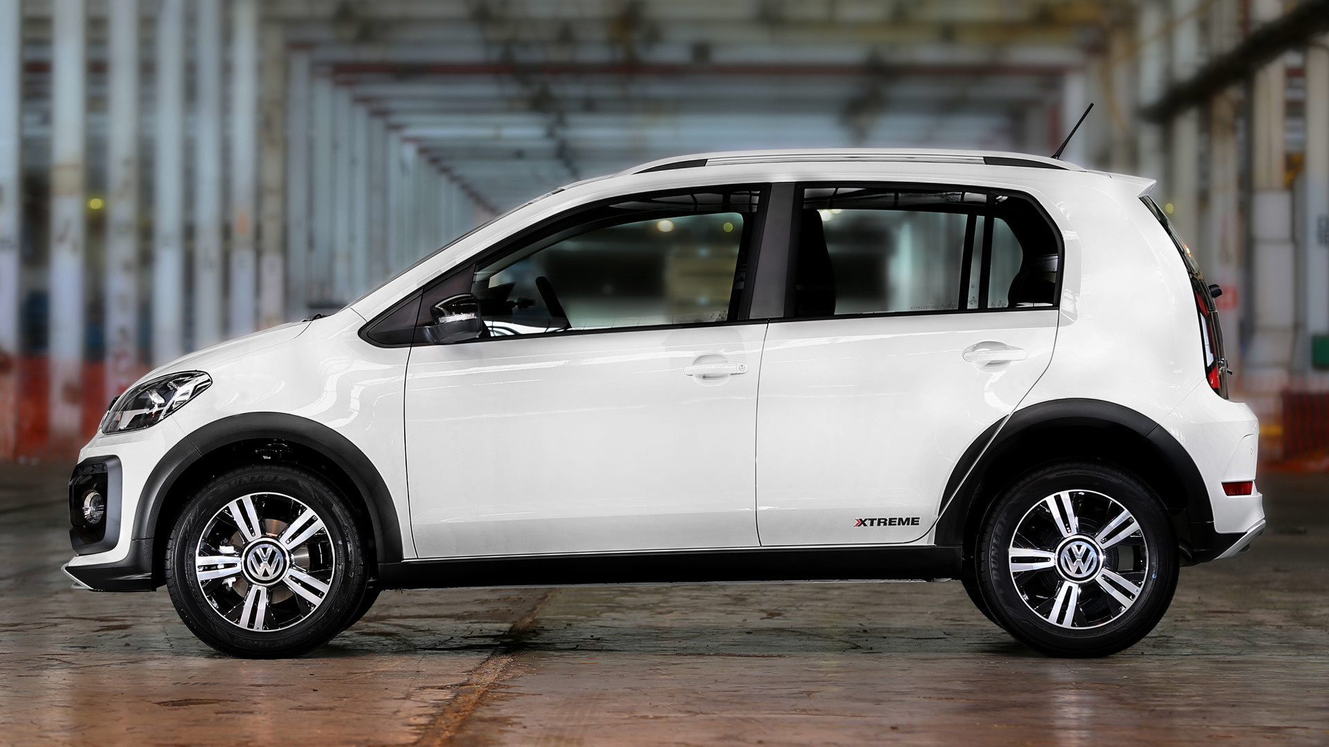 Volkswagen Cross Up Wallpapers