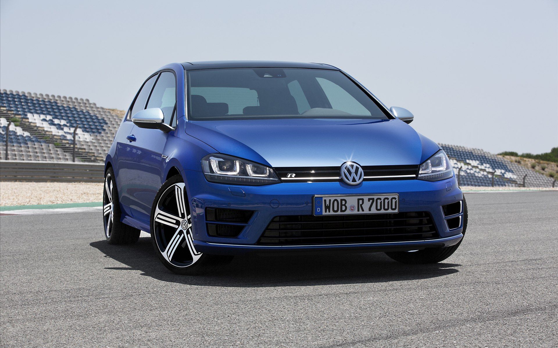 Volkswagen Golf R Wallpapers