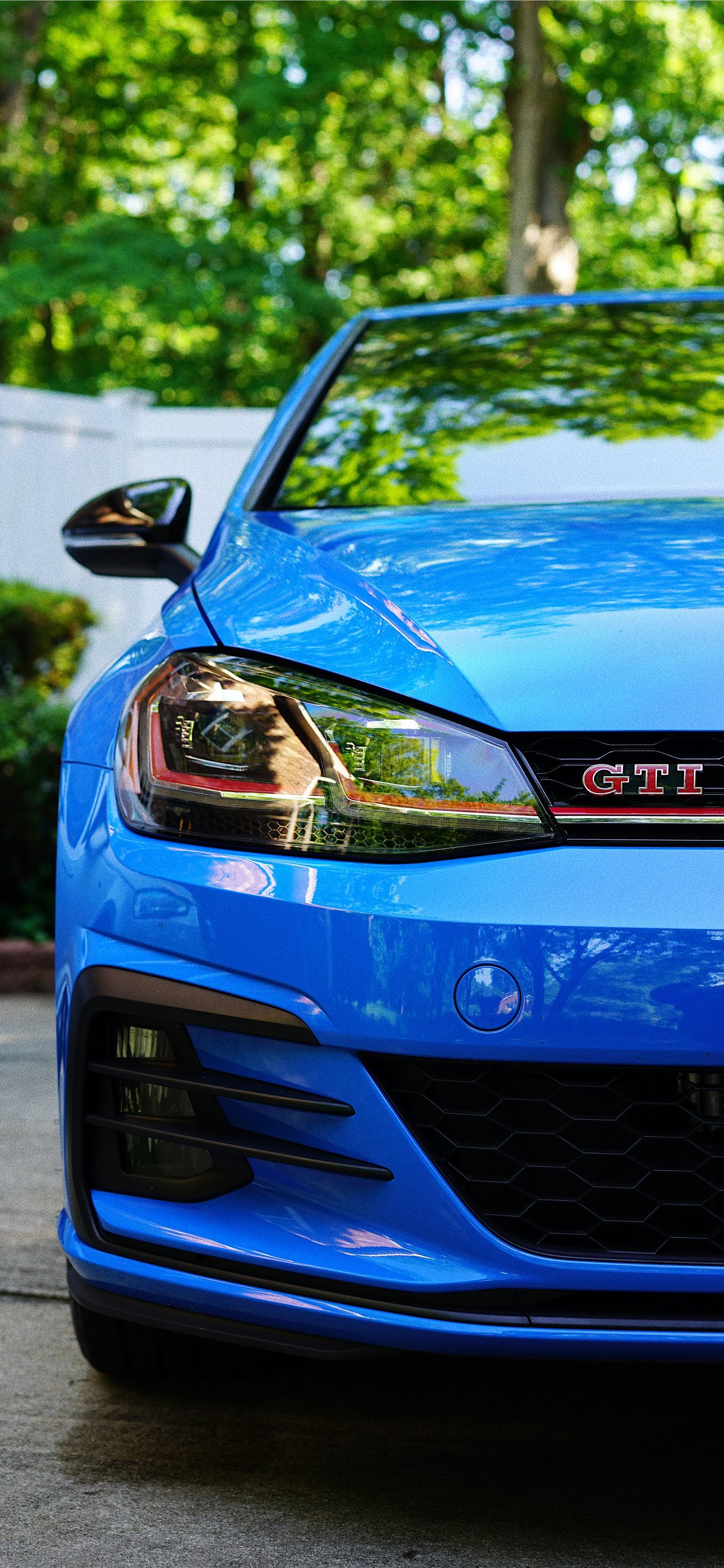 Volkswagen Golf R Wallpapers