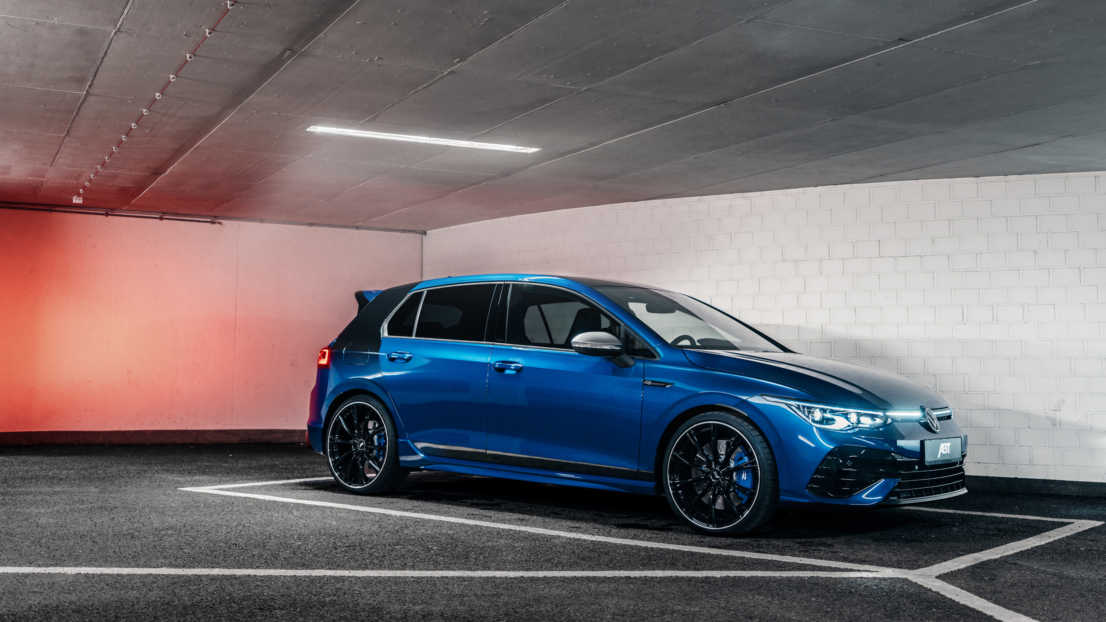 Volkswagen Golf R Wallpapers