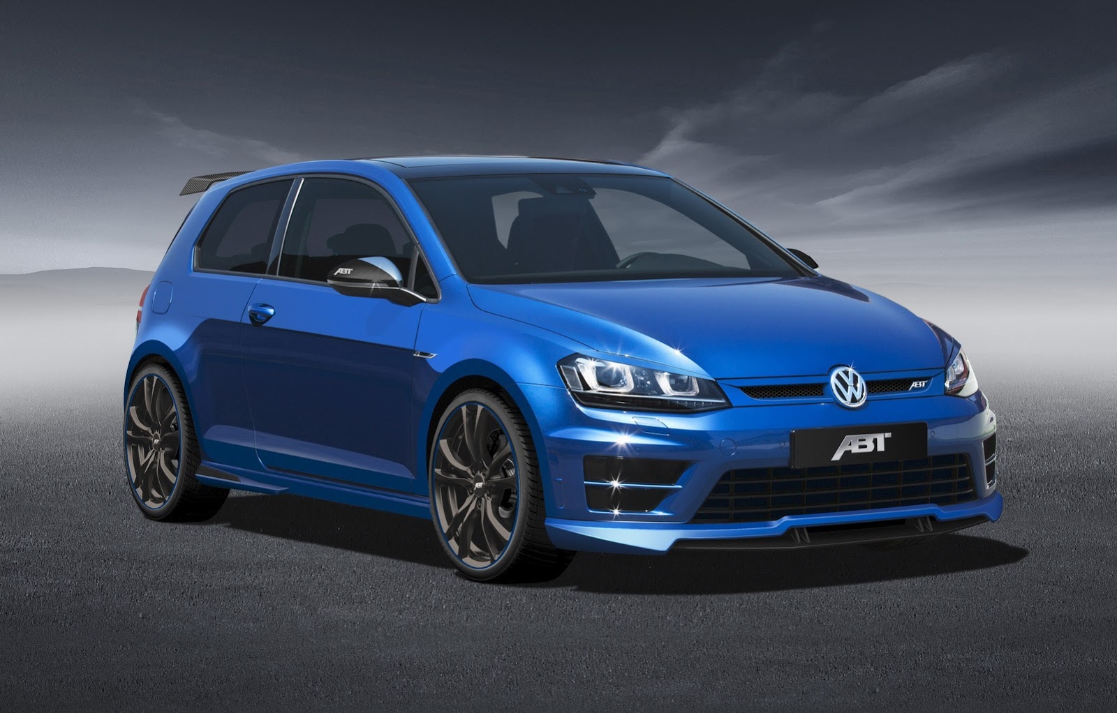 Volkswagen Golf R Wallpapers